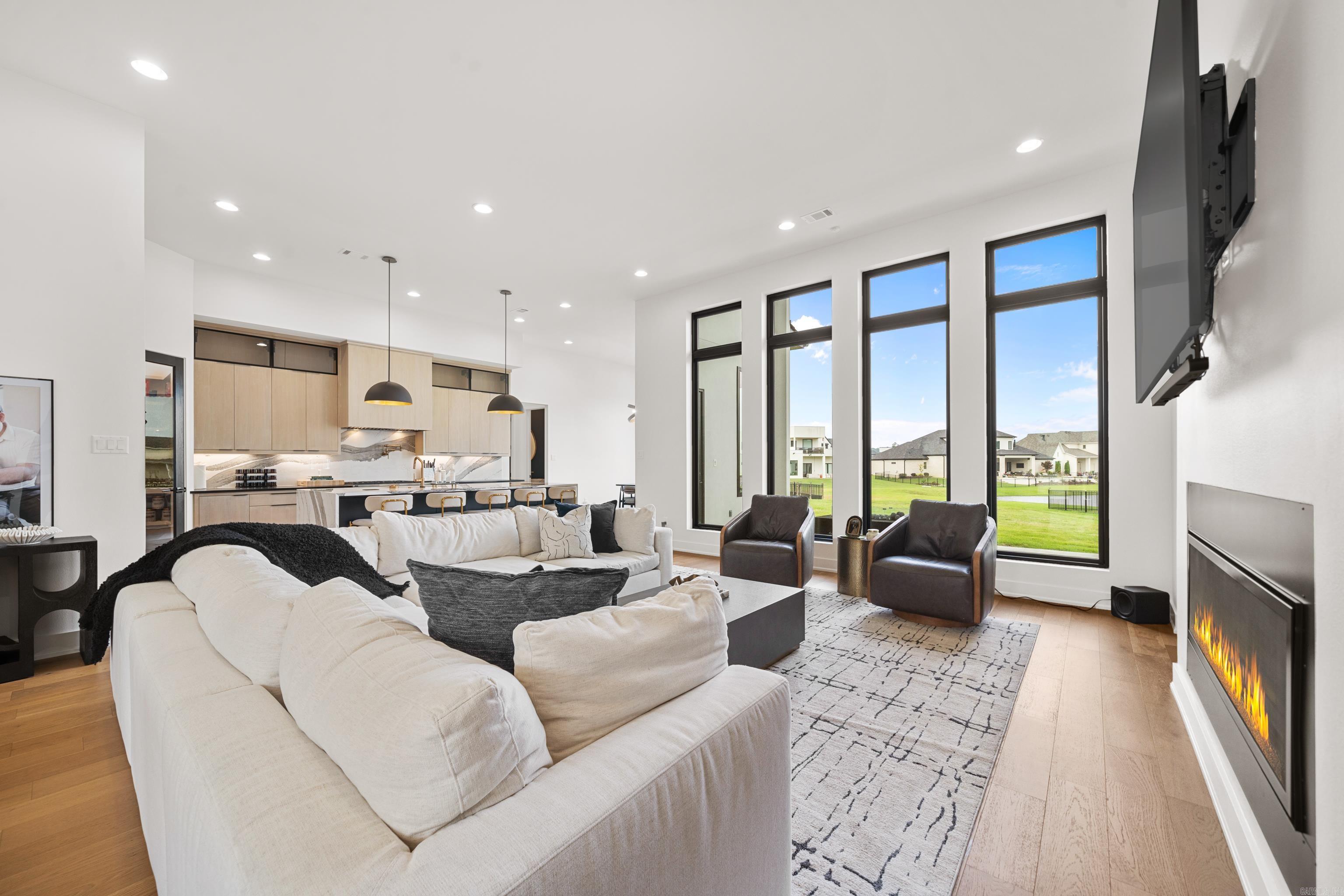 WEST LAKE VILLAGE - Residential