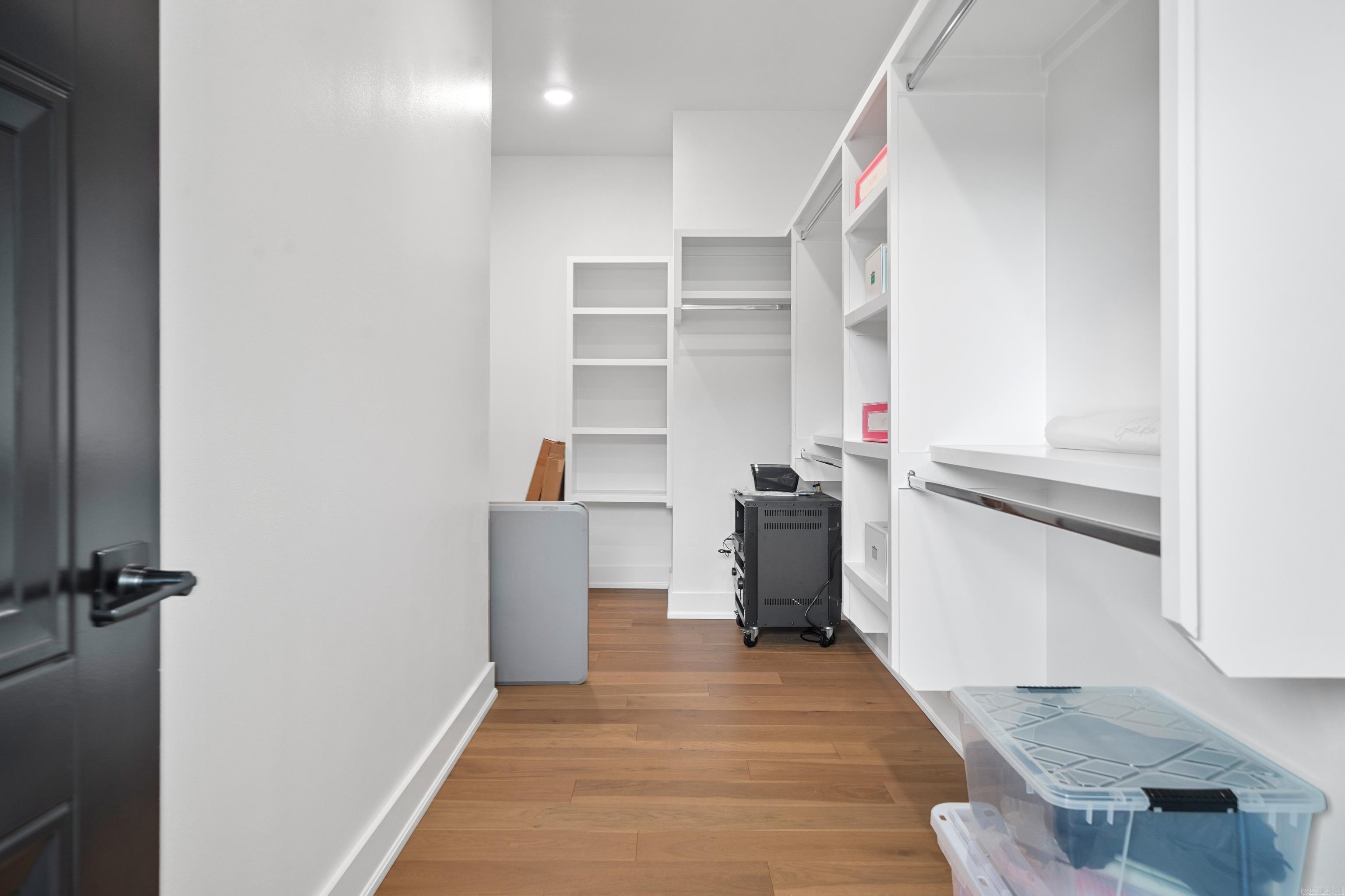 WEST LAKE VILLAGE - Residential