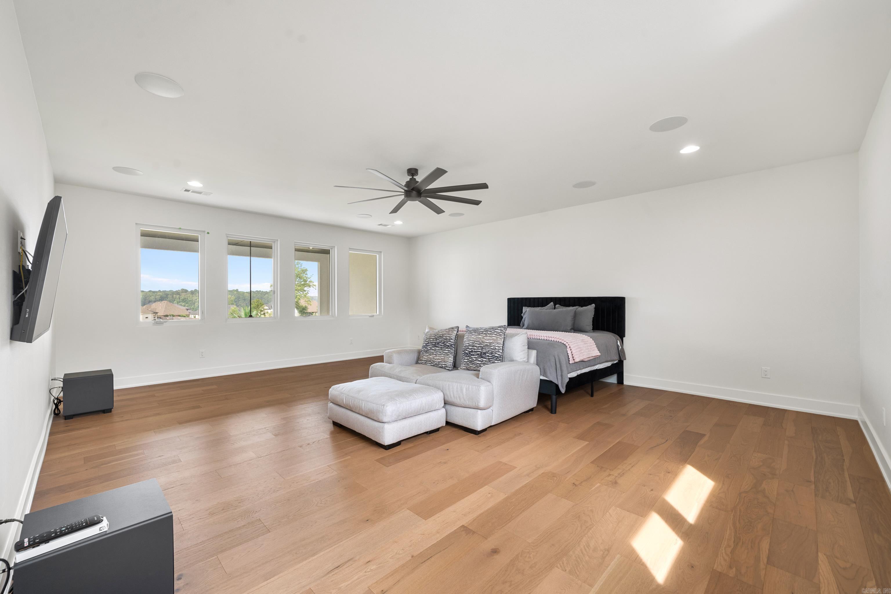 WEST LAKE VILLAGE - Residential