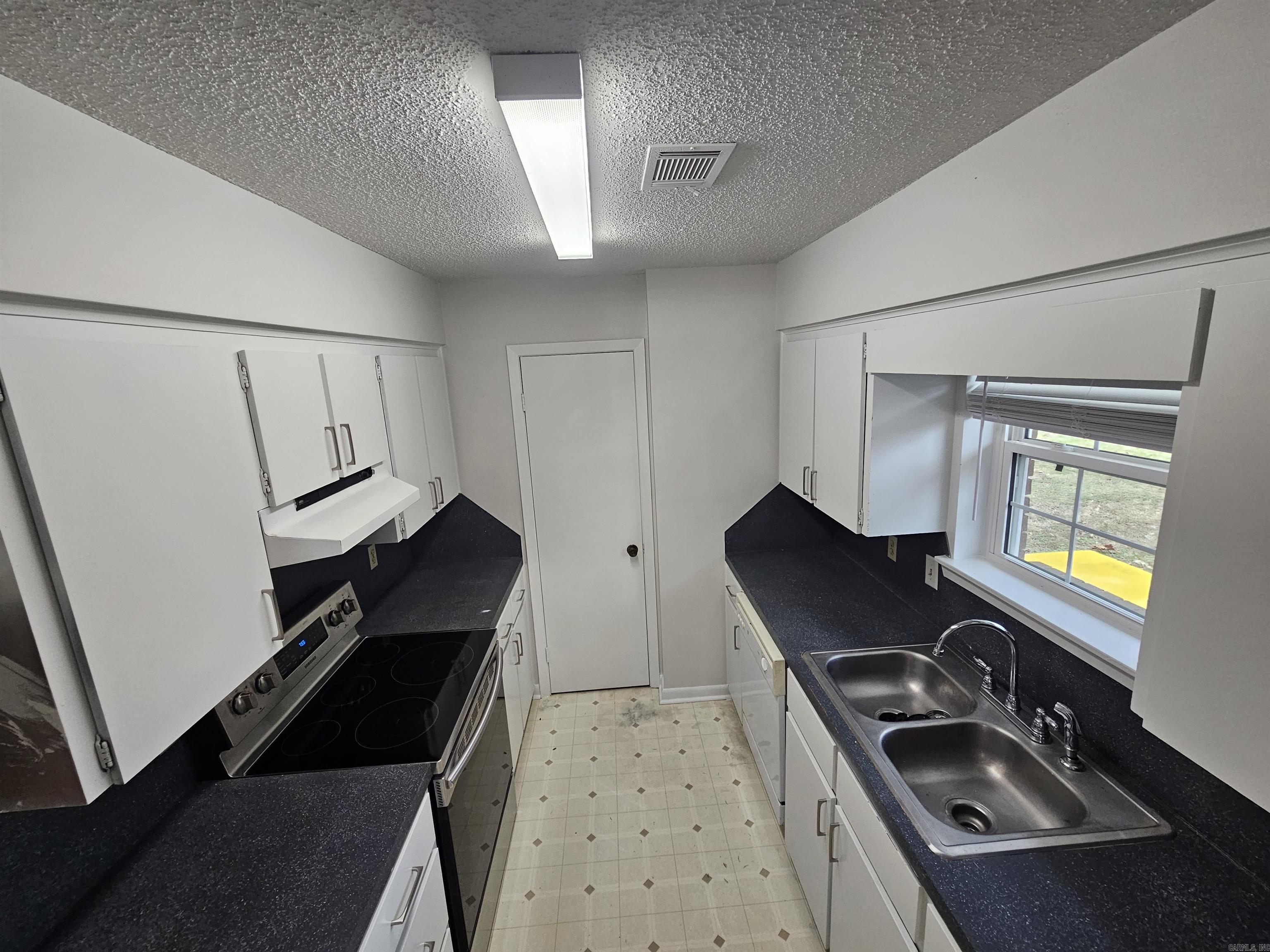 Meadowlark - Residential Lease