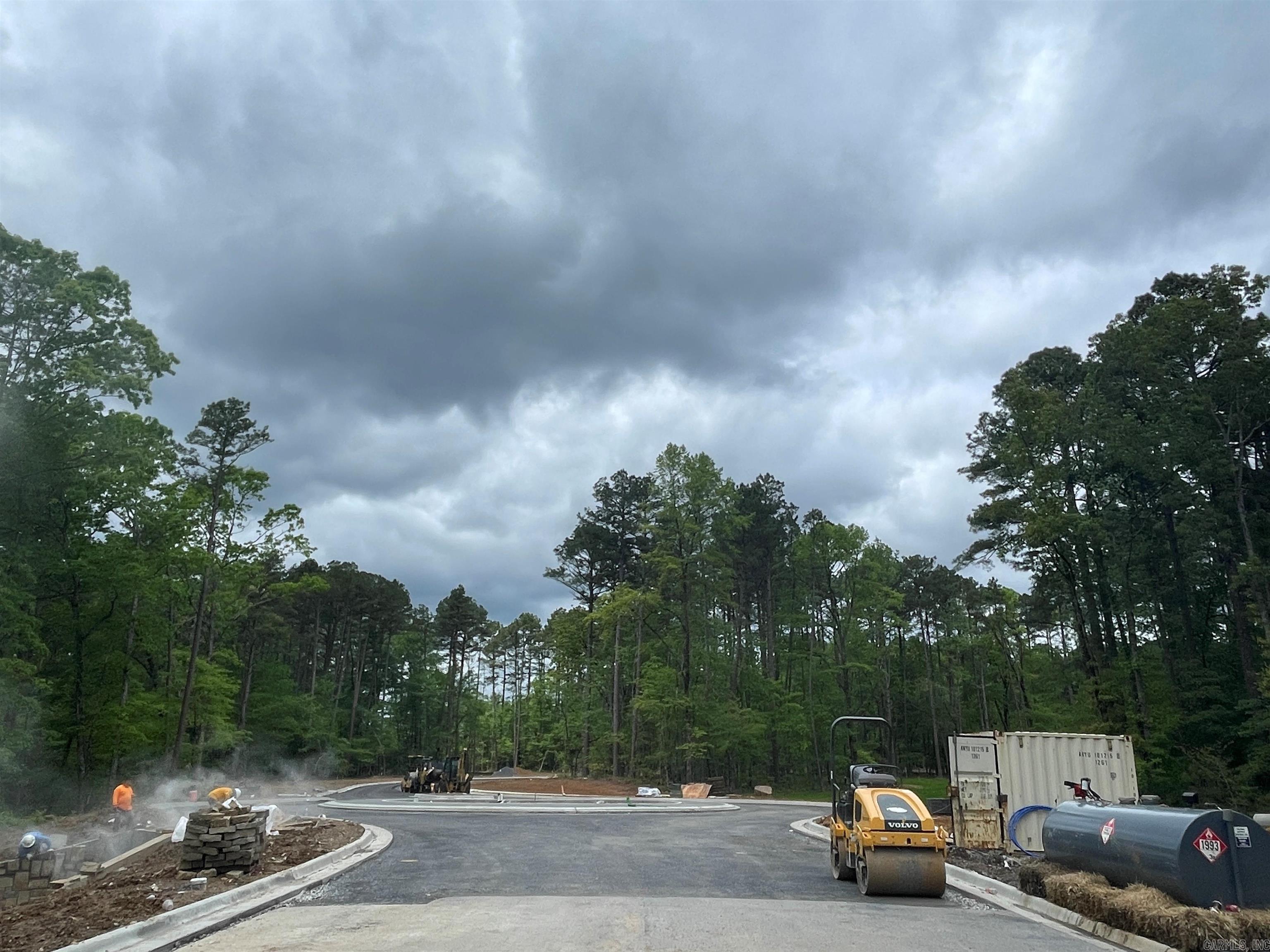 New neighborhood in Chenal Valley located off Rahling Road near St. Vincent Way. Gated neighborhood with Chenal Country Club golf course access. Convenient to retail and dining, recreation, schools and more.