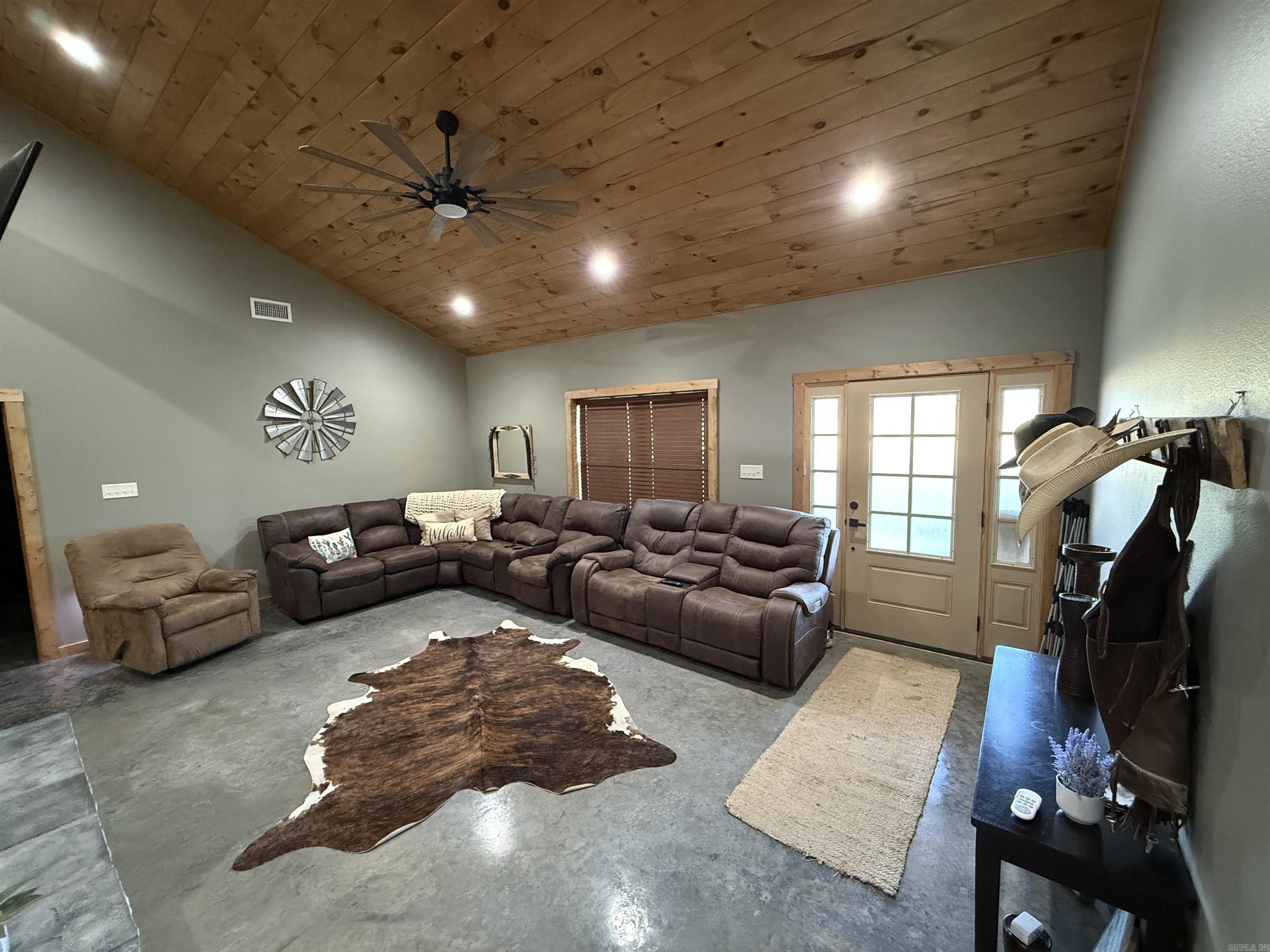 Metes & Bounds - Residential