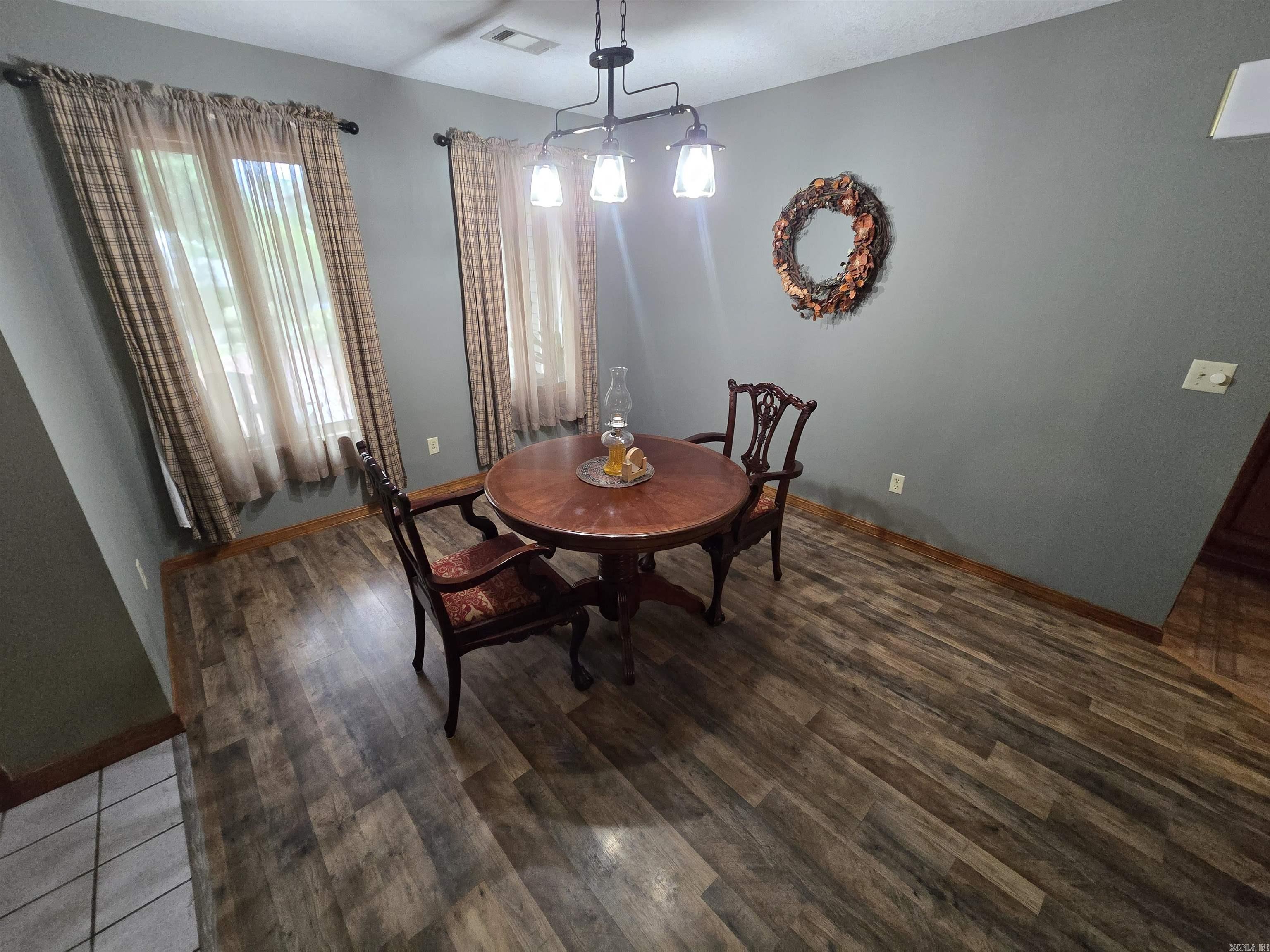 EAGLE RIDGE - Residential