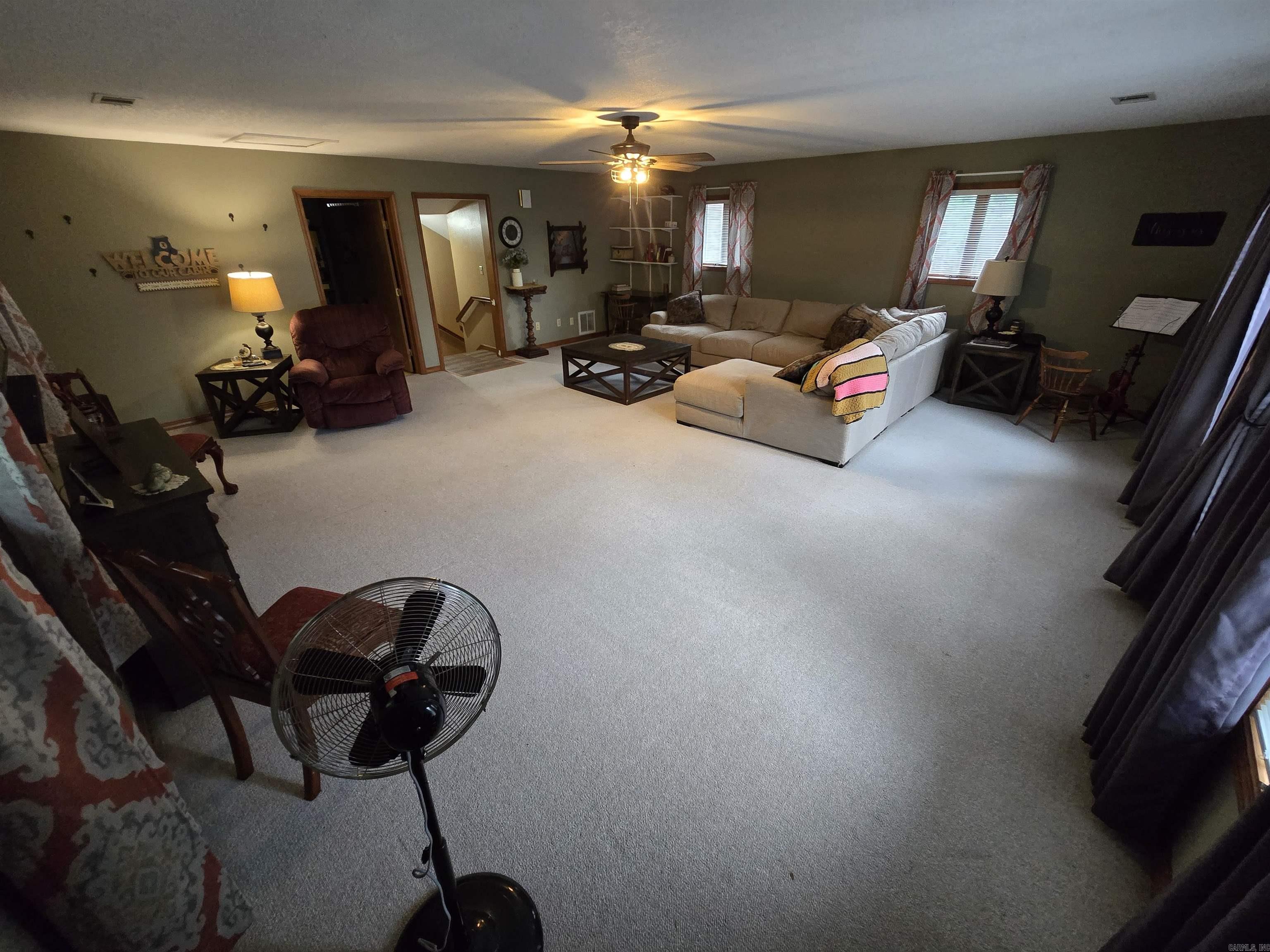 EAGLE RIDGE - Residential
