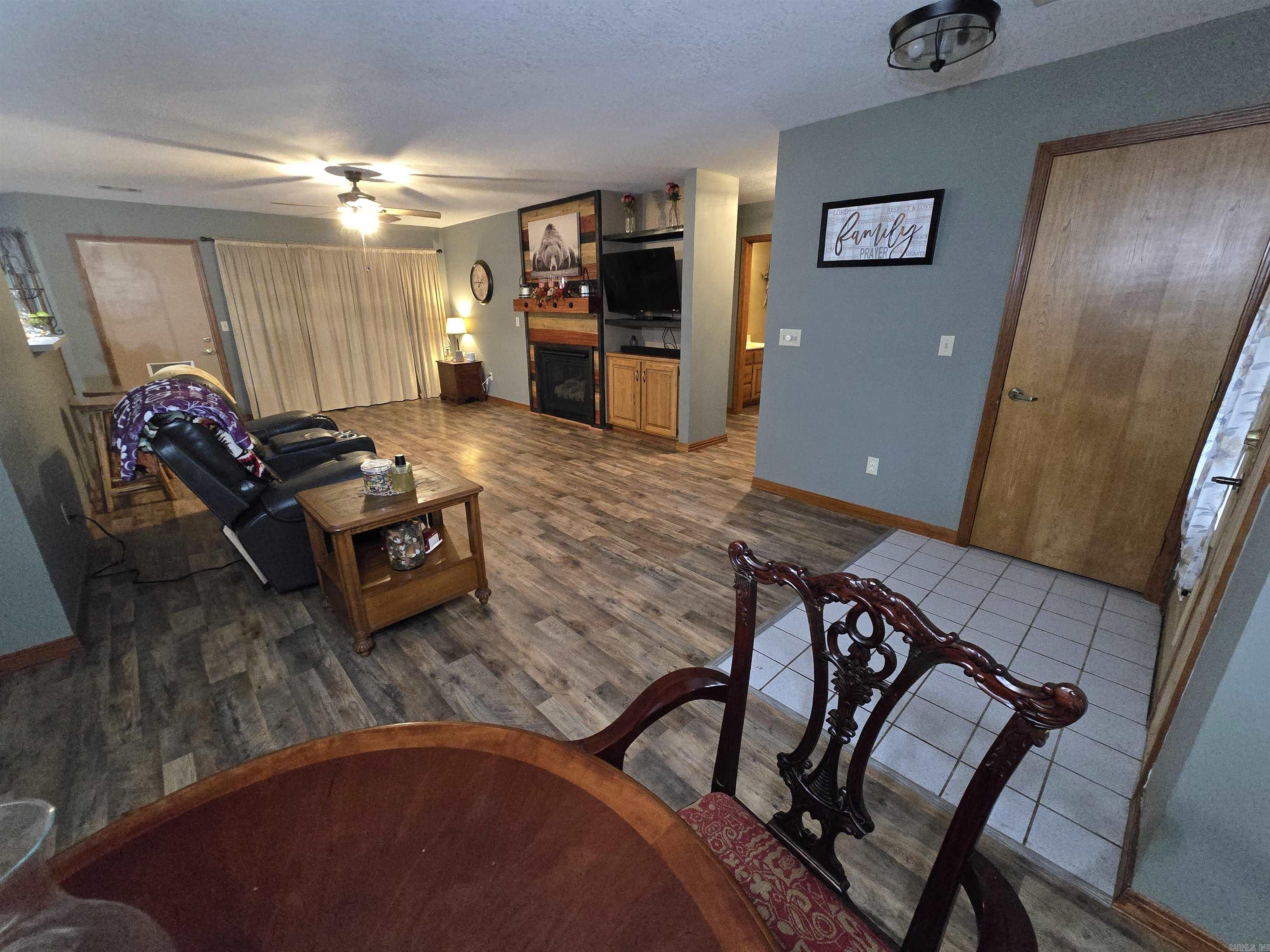 EAGLE RIDGE - Residential