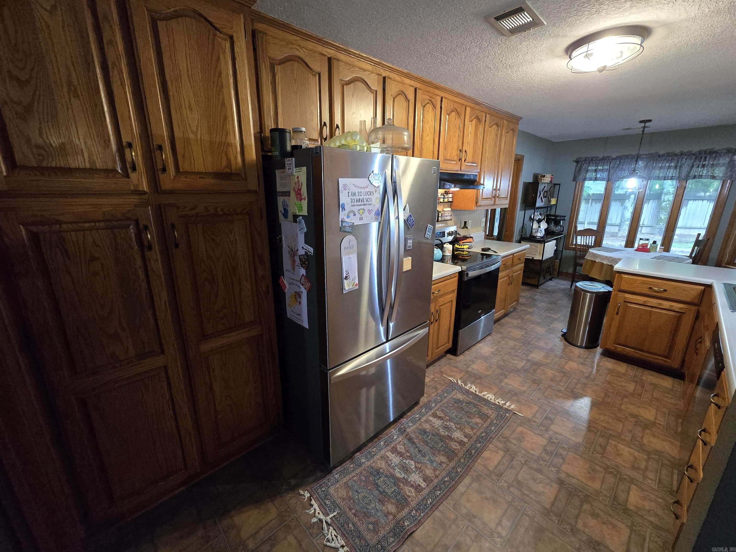 EAGLE RIDGE - Residential