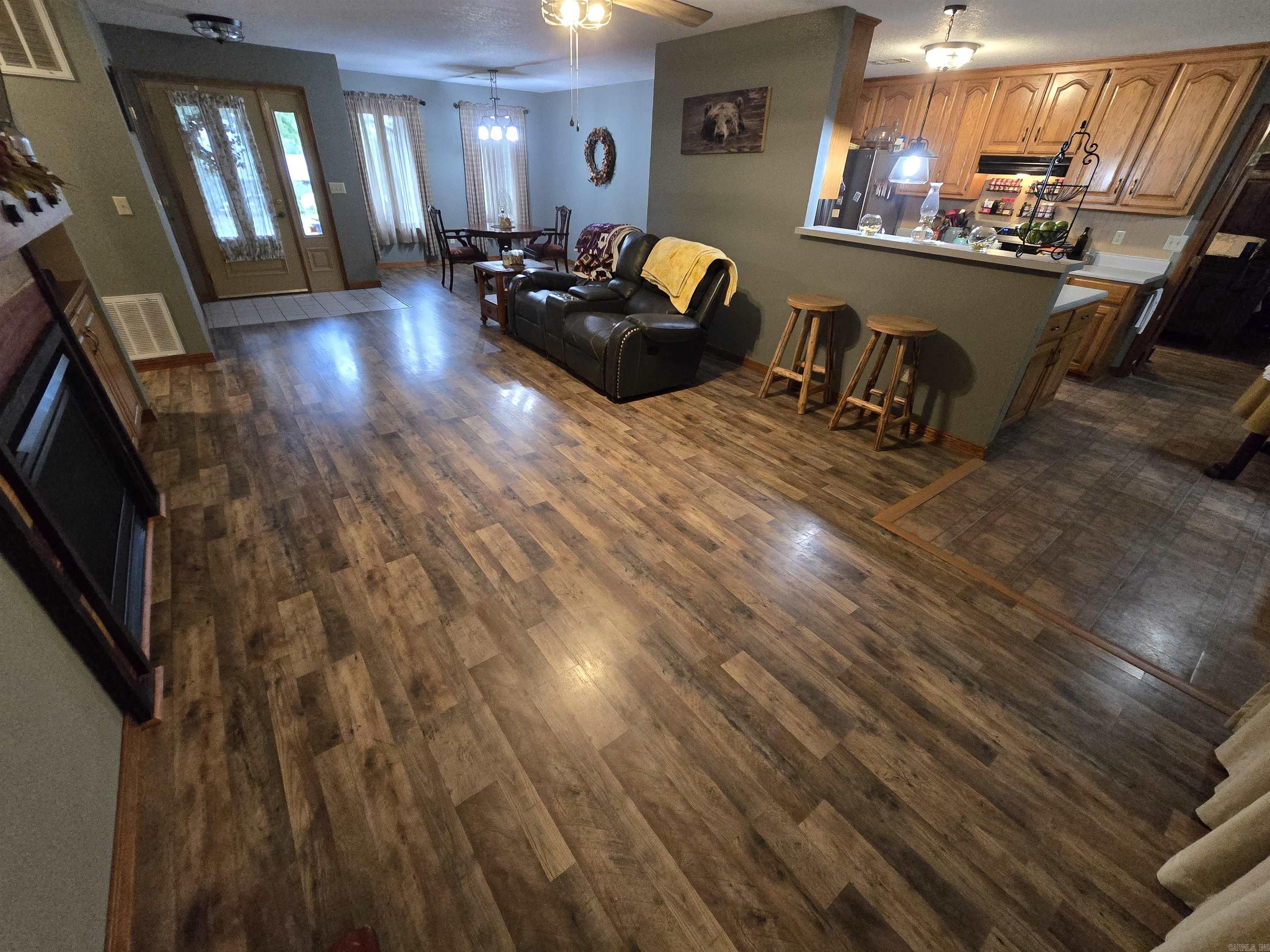 EAGLE RIDGE - Residential