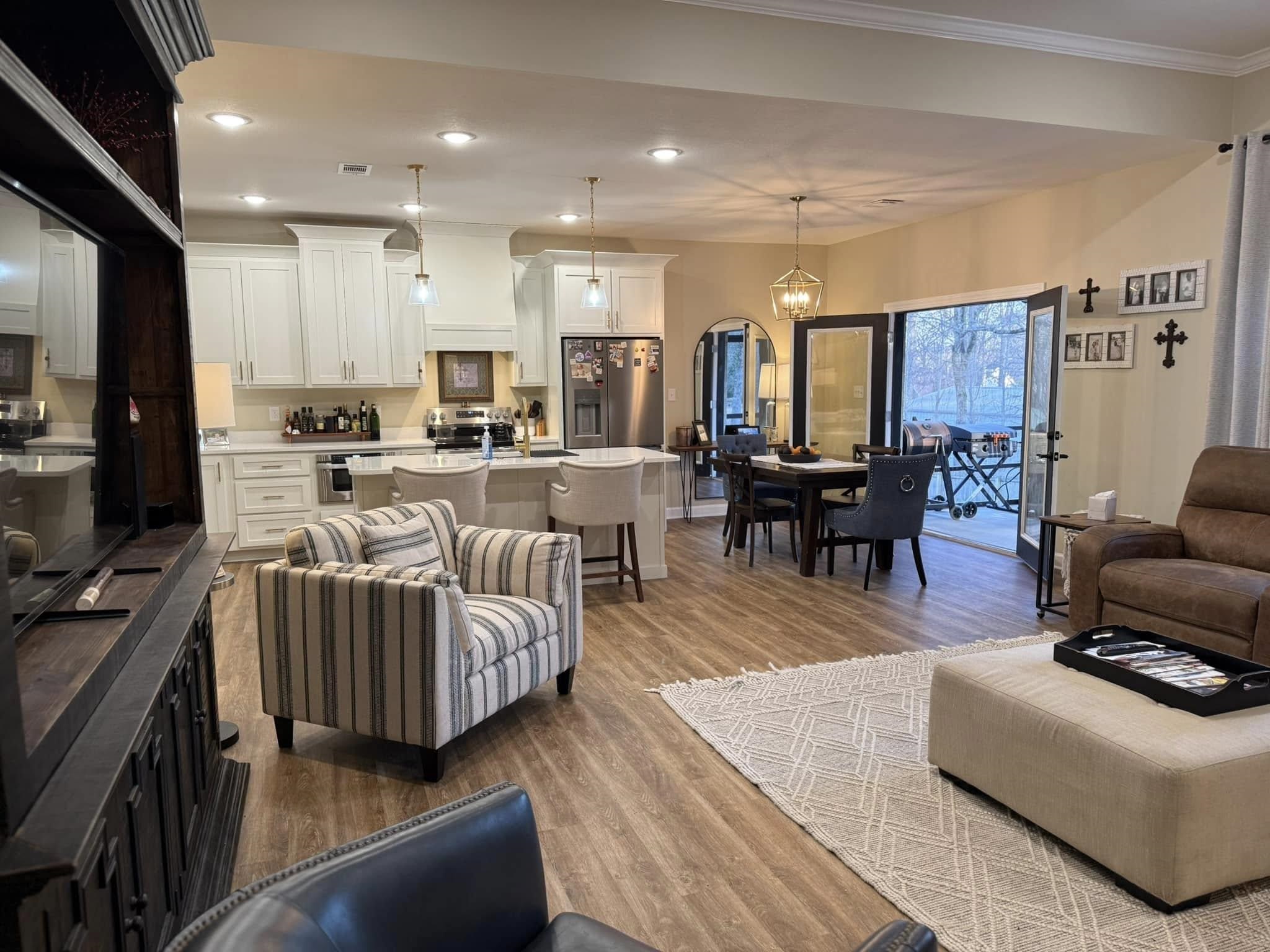 MADISON ESTATES - Residential