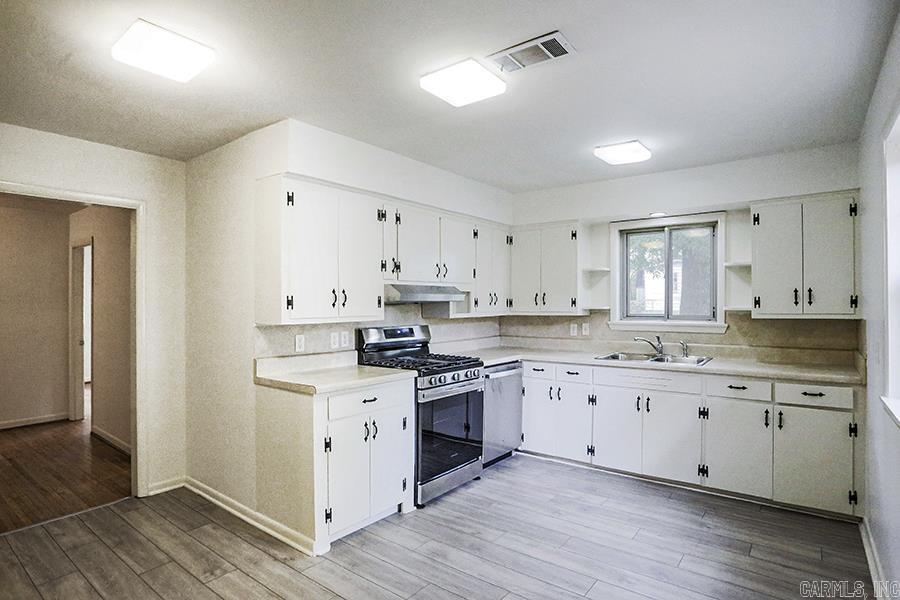 HILLSIDE - Residential