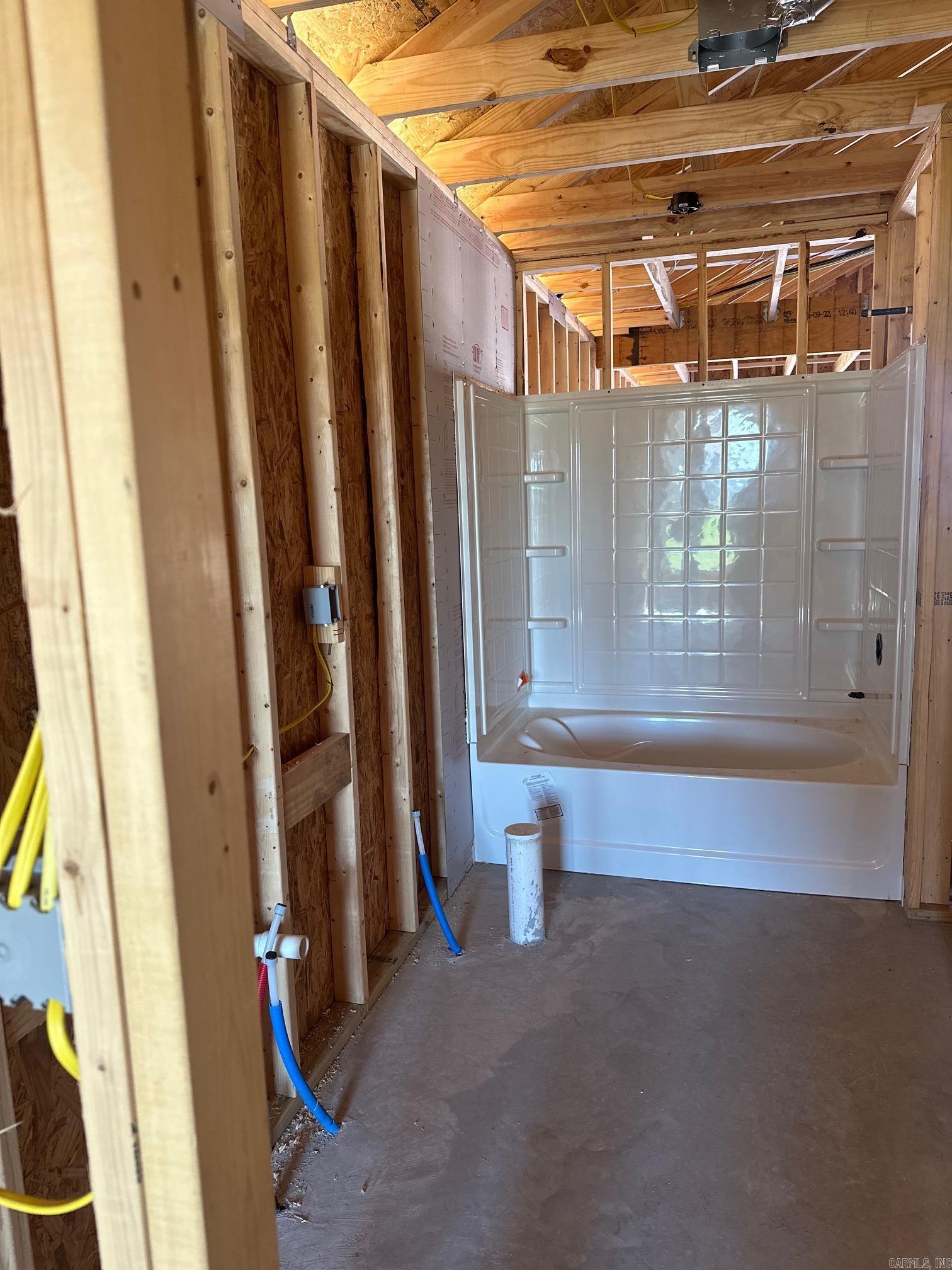 TRAMMEL ESTATES - Residential