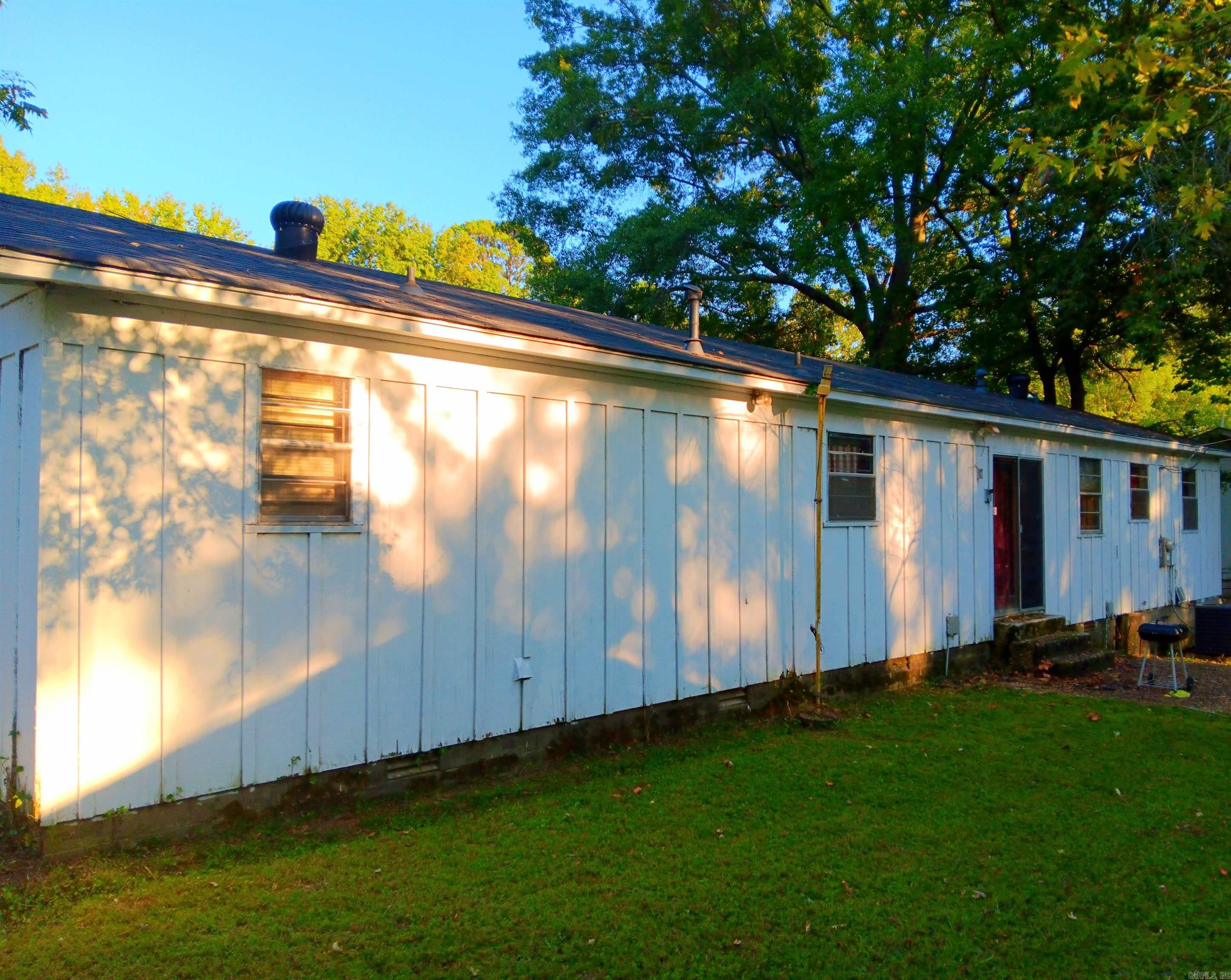BEVERLY TERR - Residential