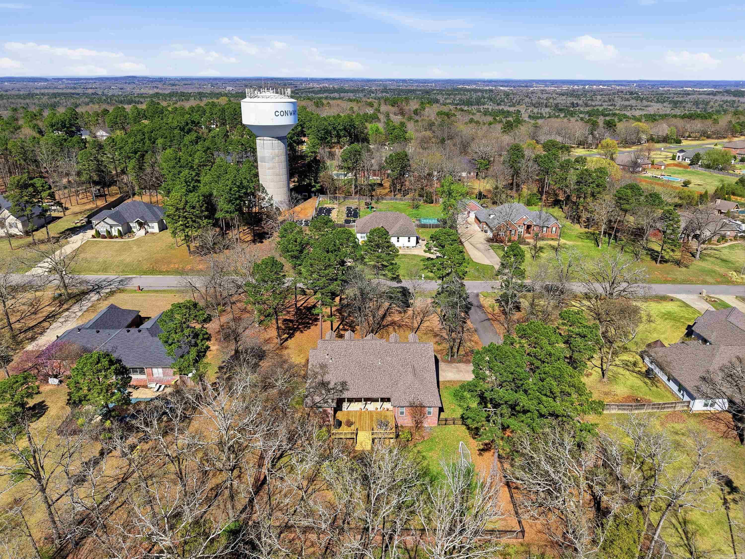 CRESTHAVEN - Residential