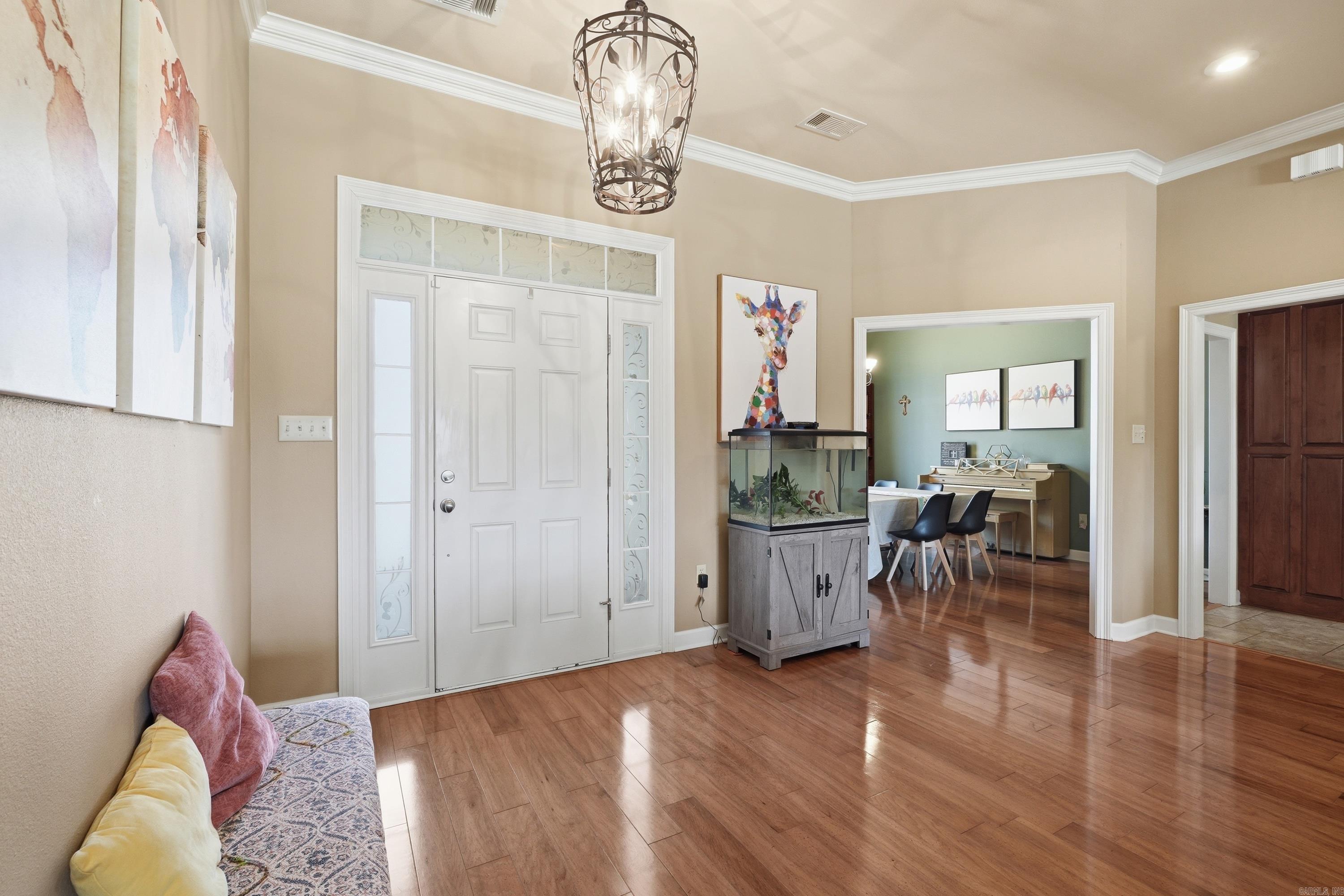 CRESTHAVEN - Residential