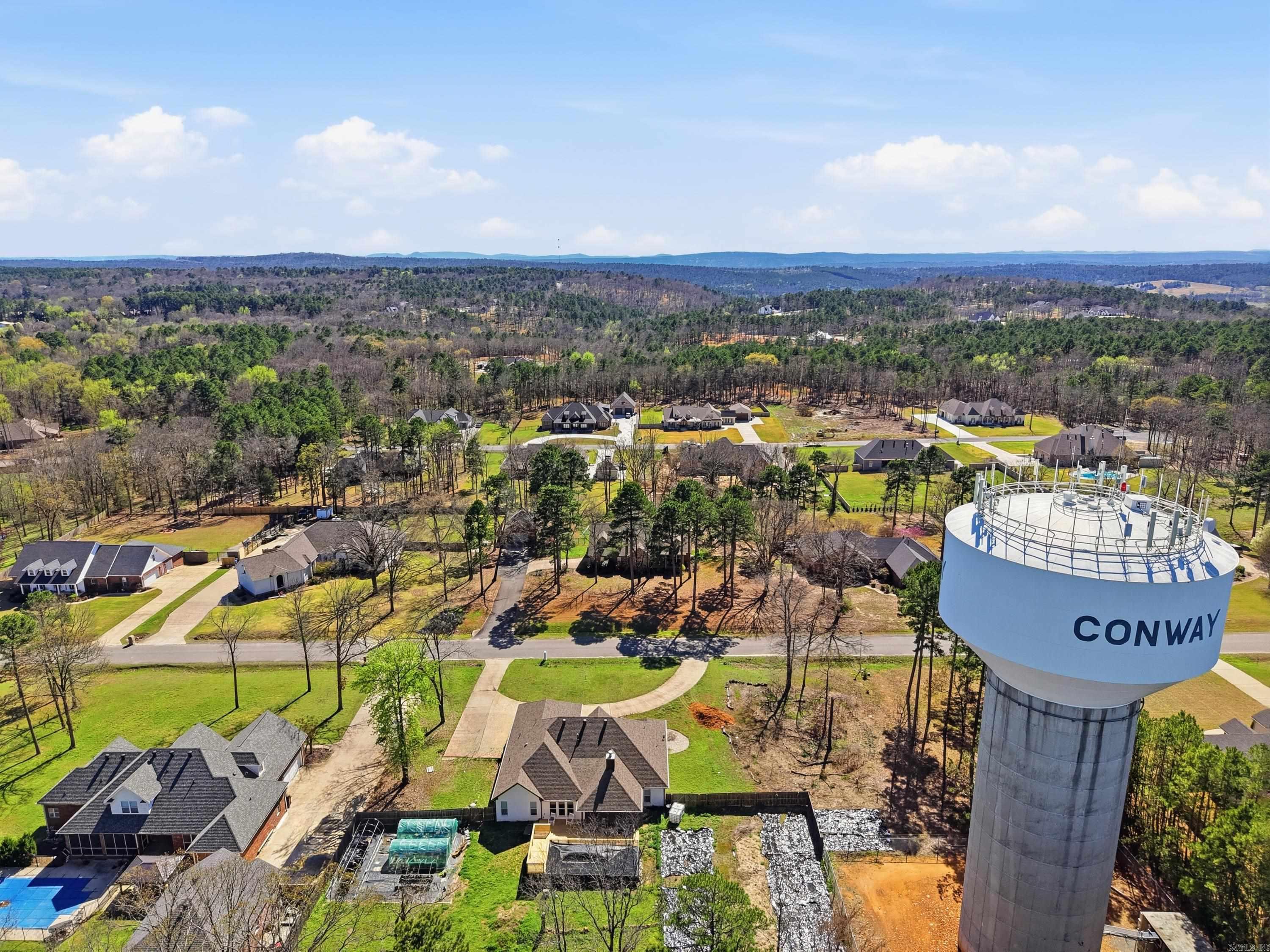 CRESTHAVEN - Residential