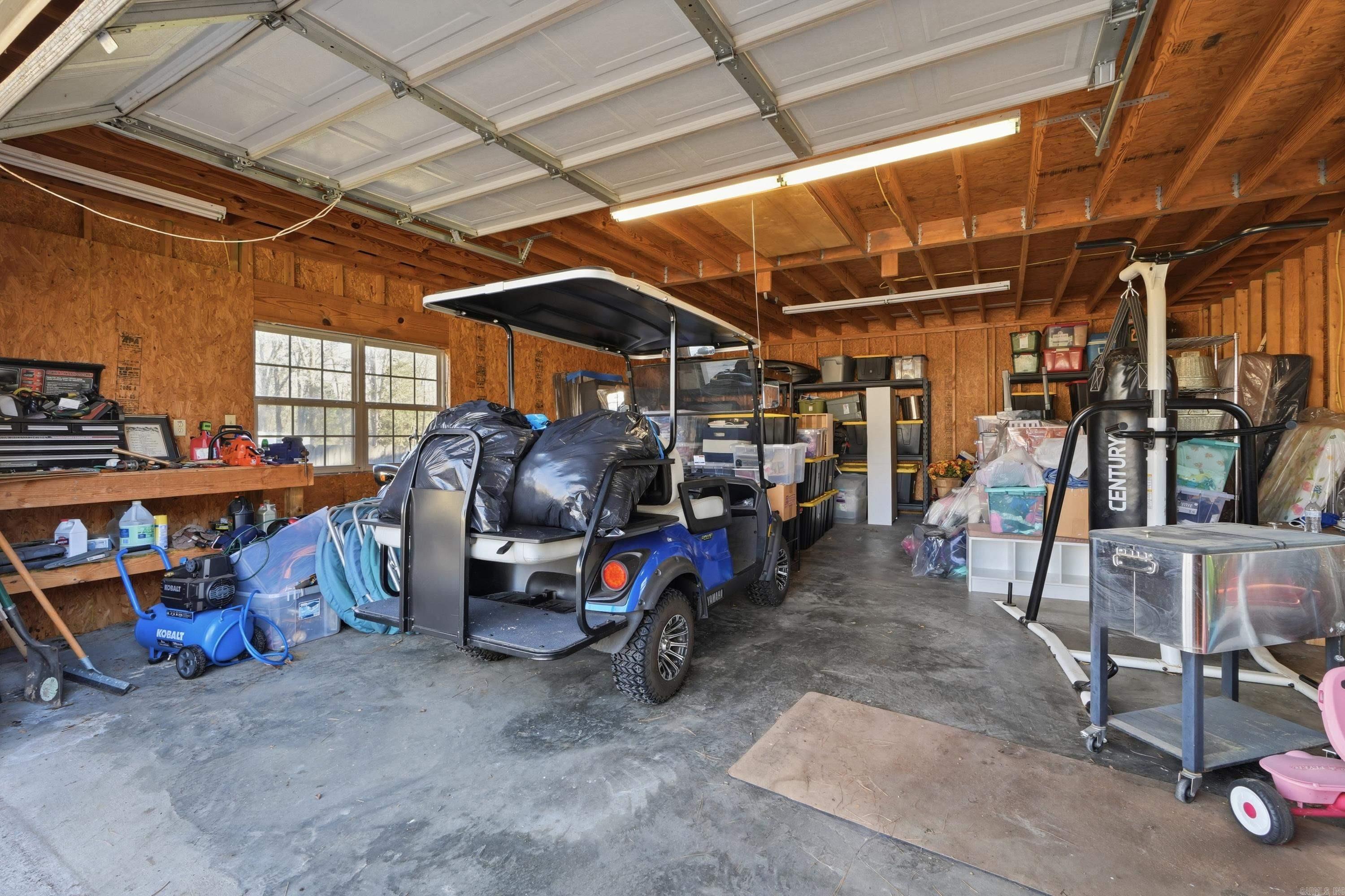 CRESTHAVEN - Residential