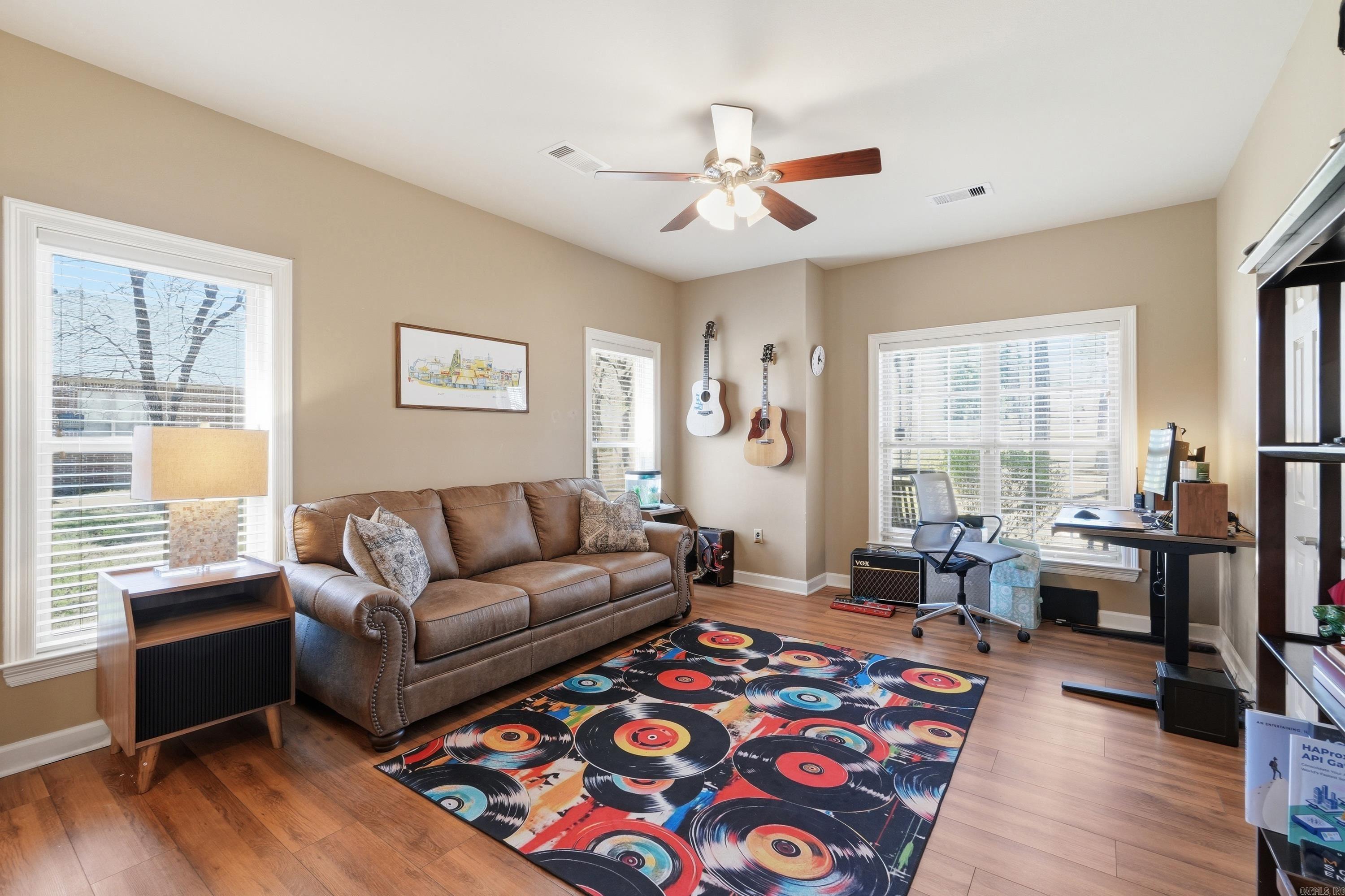 CRESTHAVEN - Residential