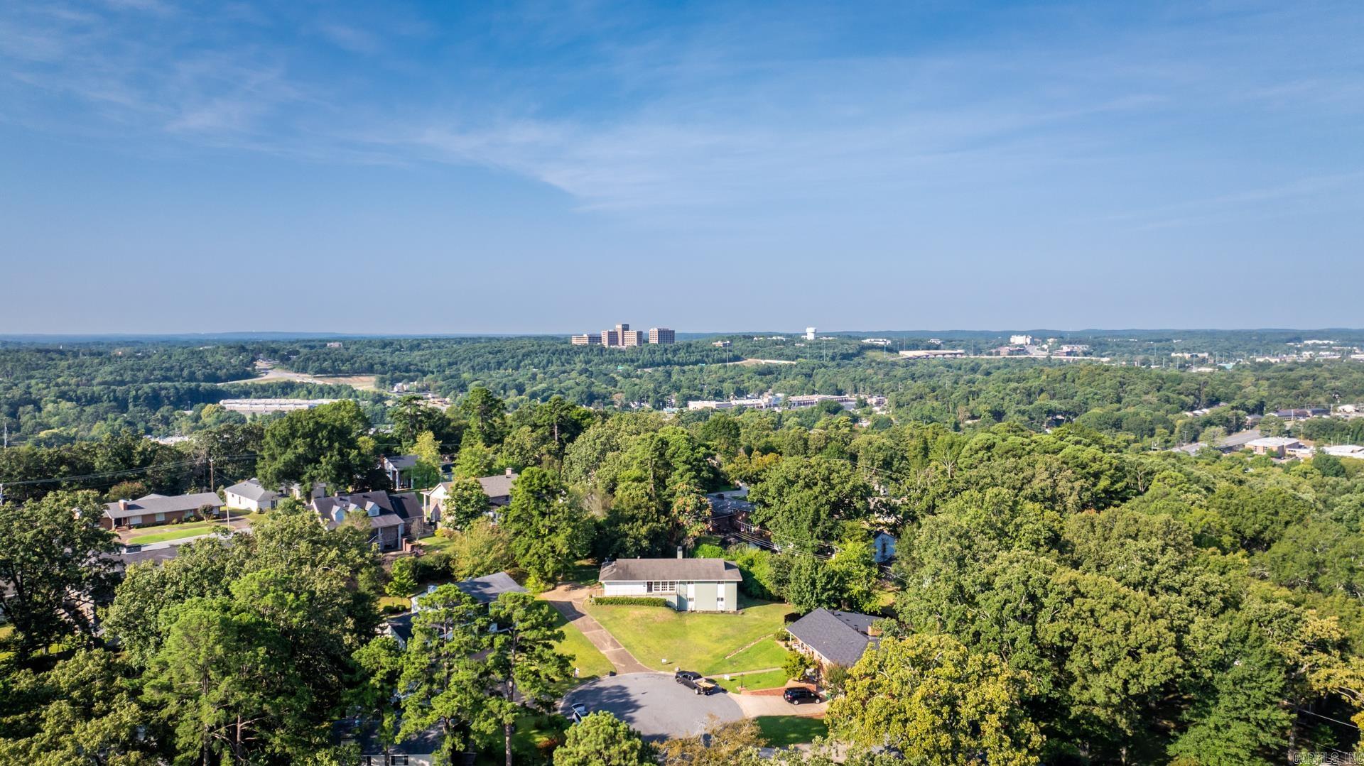 LEAWOOD HEIGHTS - Residential