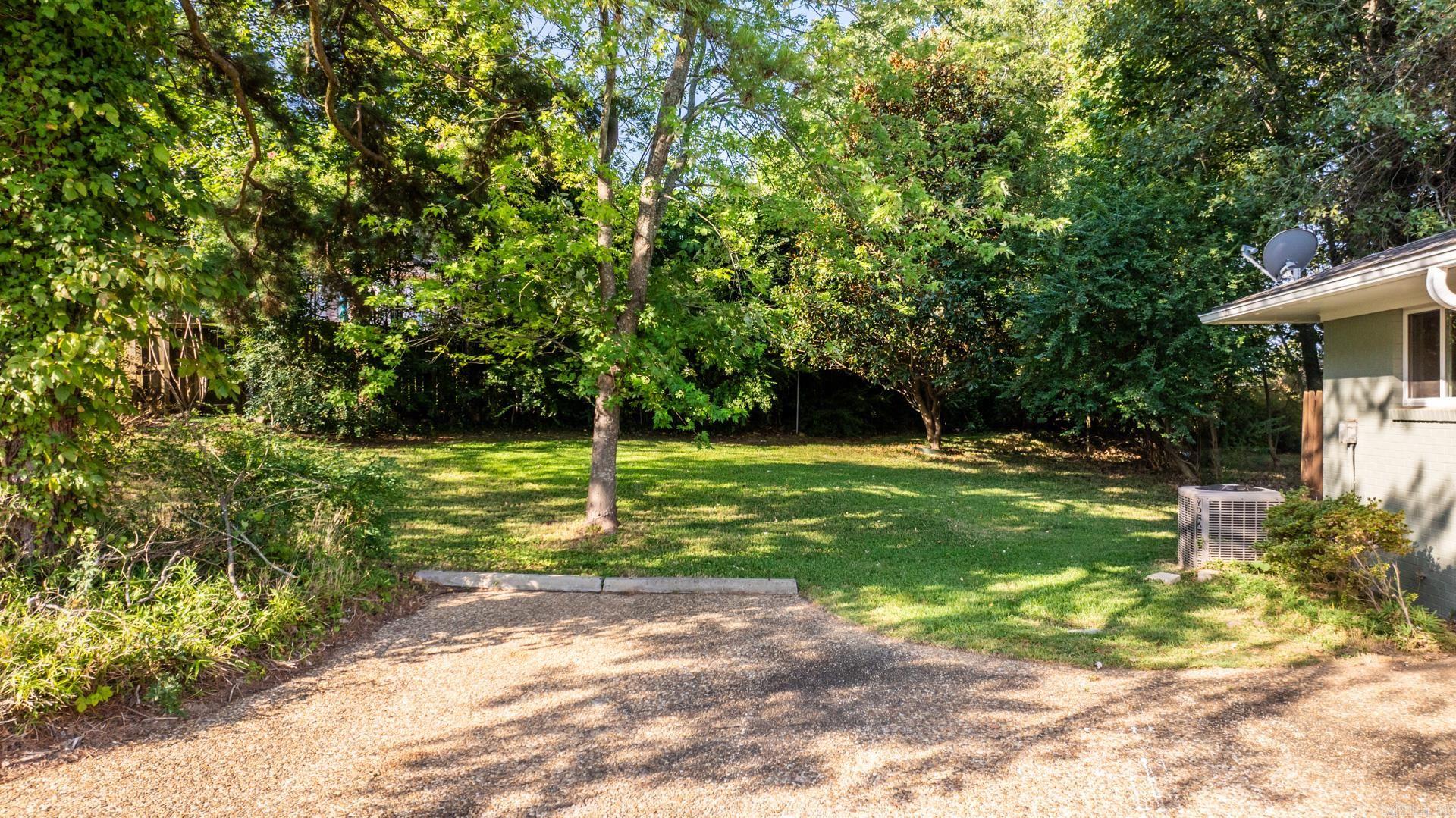 LEAWOOD HEIGHTS - Residential