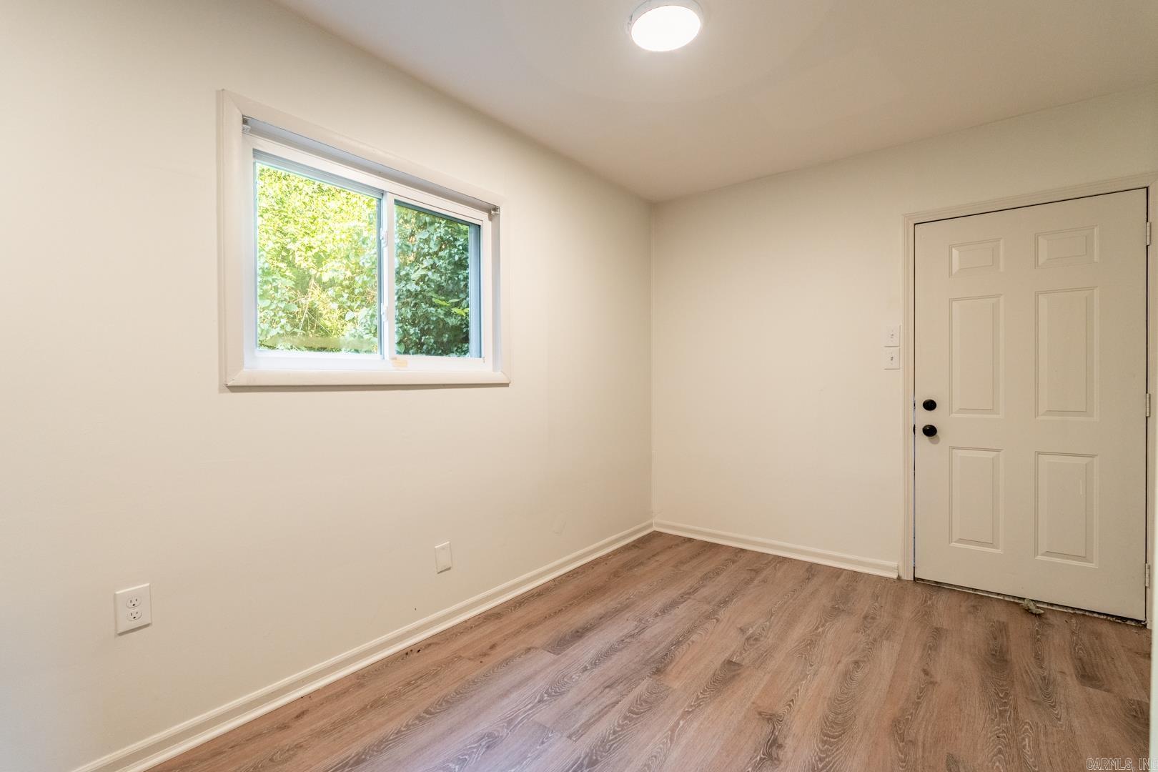 LEAWOOD HEIGHTS - Residential