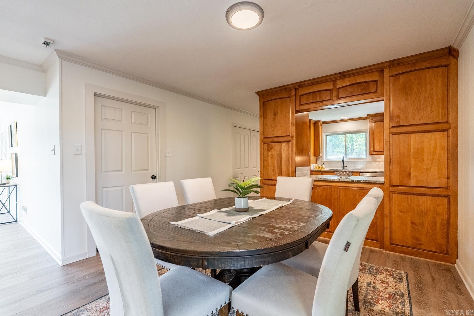 LEAWOOD HEIGHTS - Residential