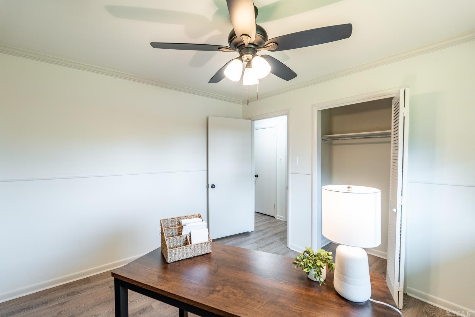 LEAWOOD HEIGHTS - Residential