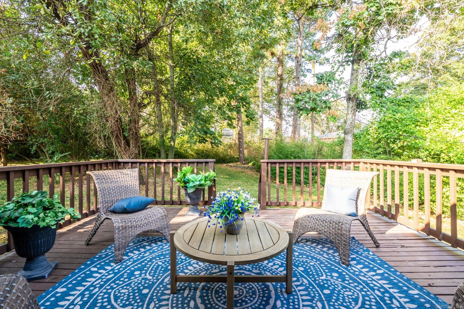 LEAWOOD HEIGHTS - Residential