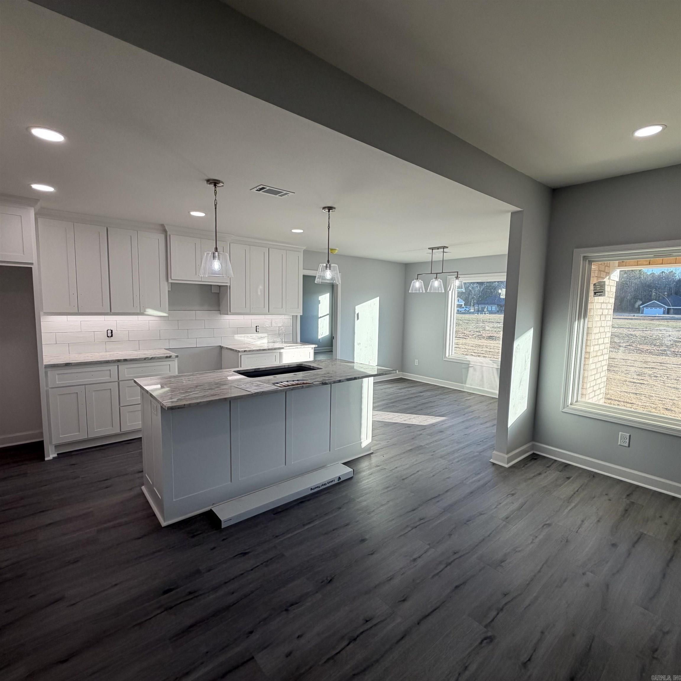 WINCHESTER ESTATES - Residential