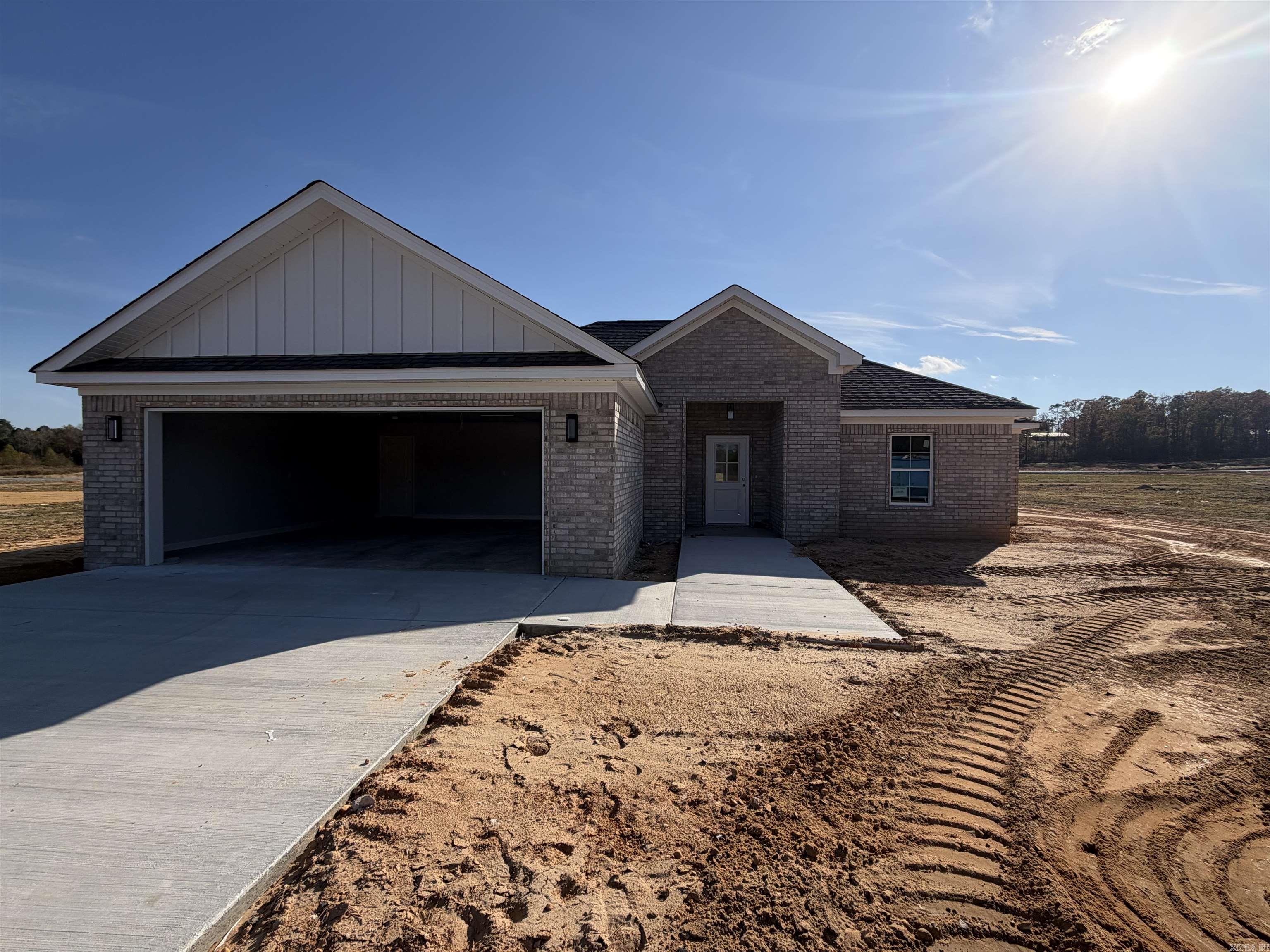 WINCHESTER ESTATES - Residential