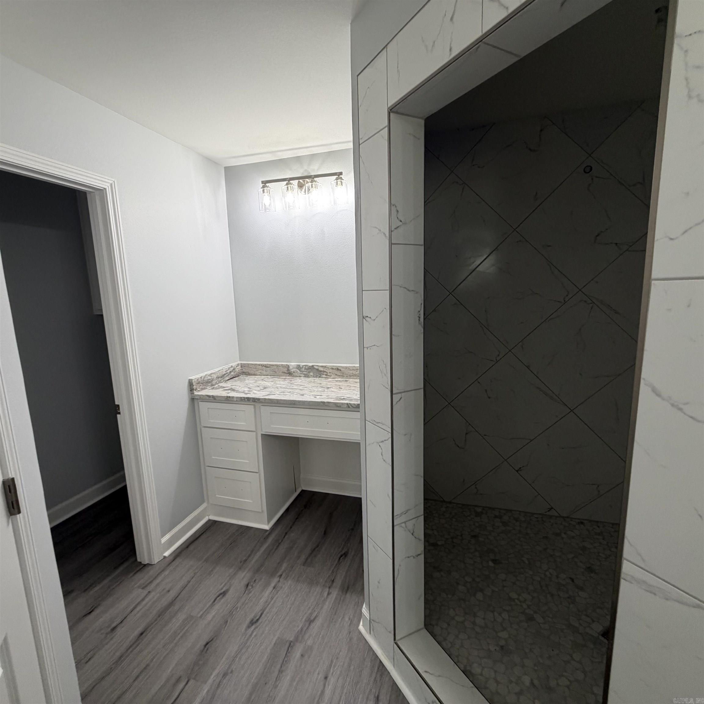 WINCHESTER ESTATES - Residential