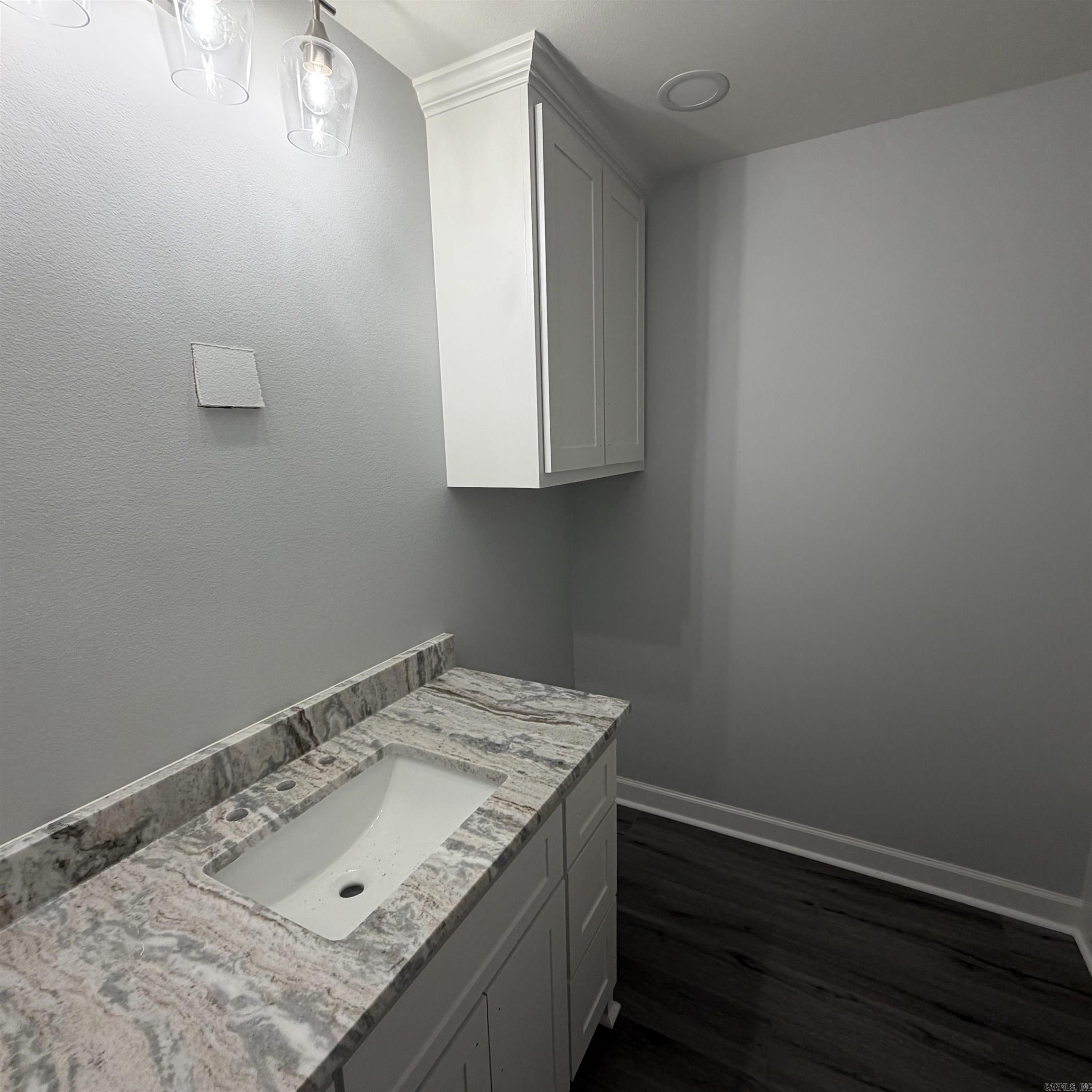 WINCHESTER ESTATES - Residential