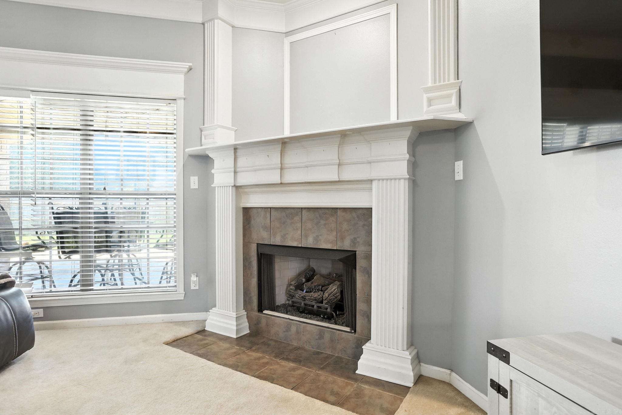 COUNTRY CLUB OF ARK THE - Residential