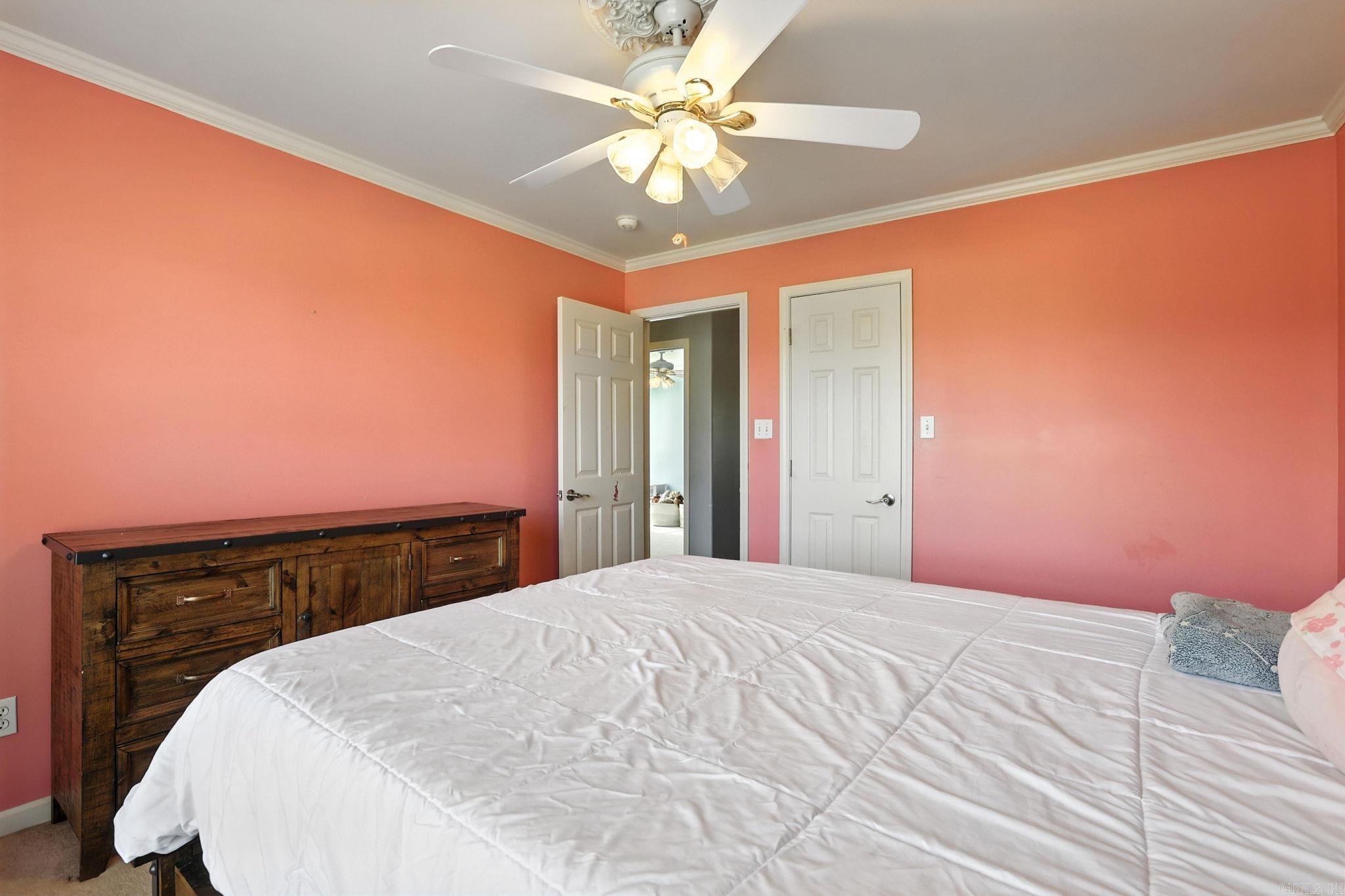 COUNTRY CLUB OF ARK THE - Residential