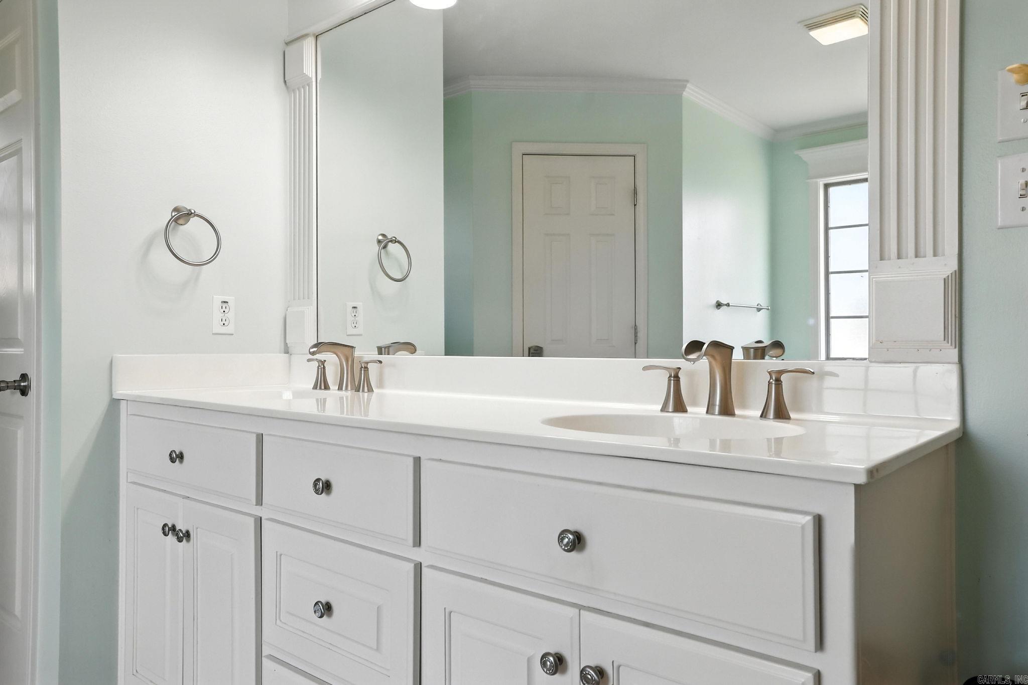 COUNTRY CLUB OF ARK THE - Residential