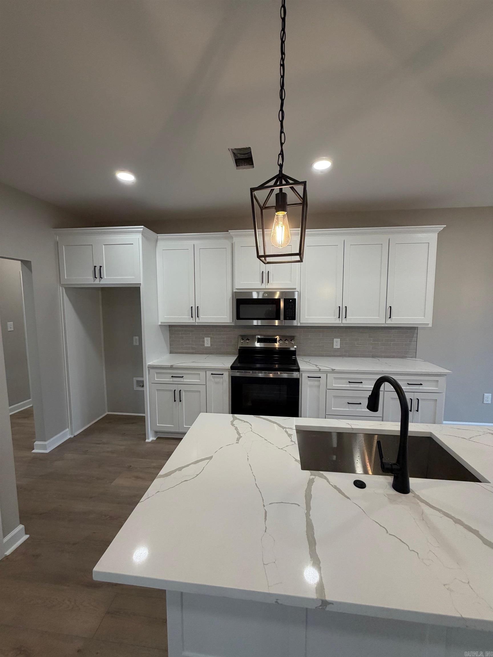 HIDDEN CREEK ADDN - Residential