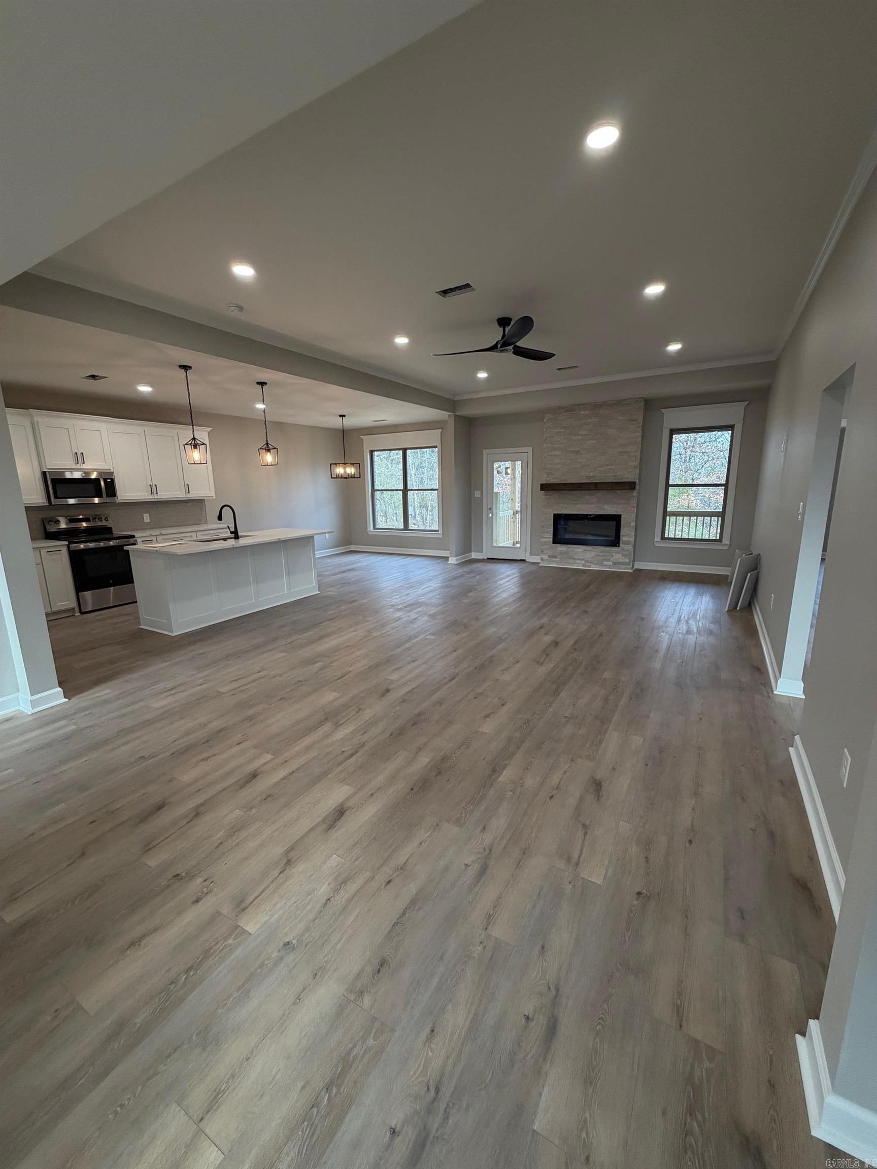 HIDDEN CREEK ADDN - Residential