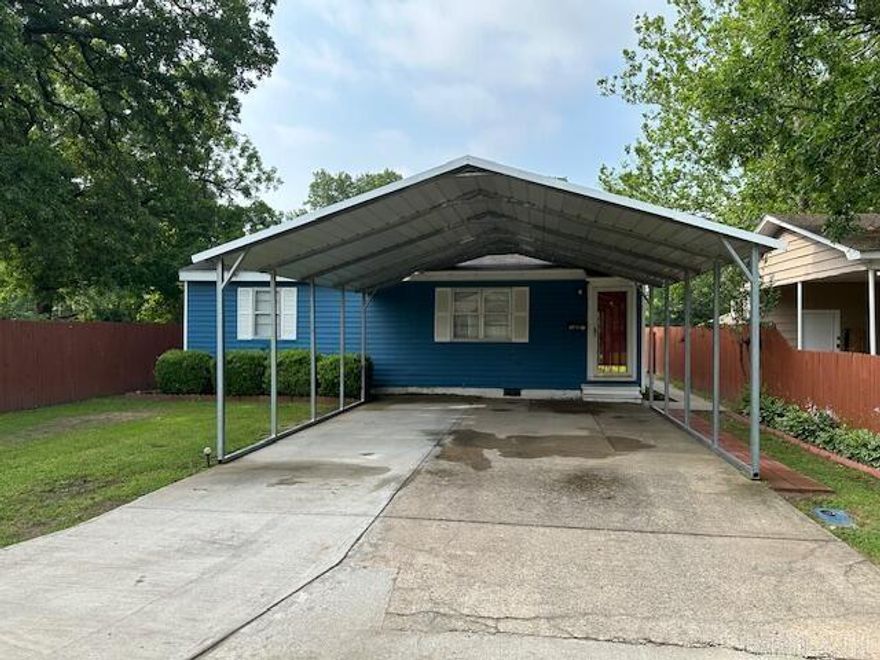 Great starter home or investment property. This 2 bedroom 1 bath home offers a large living room, eat in kitchen & laundry room. Large fenced backyard with a patio & storage sheds. Roof is approx. 7 years old