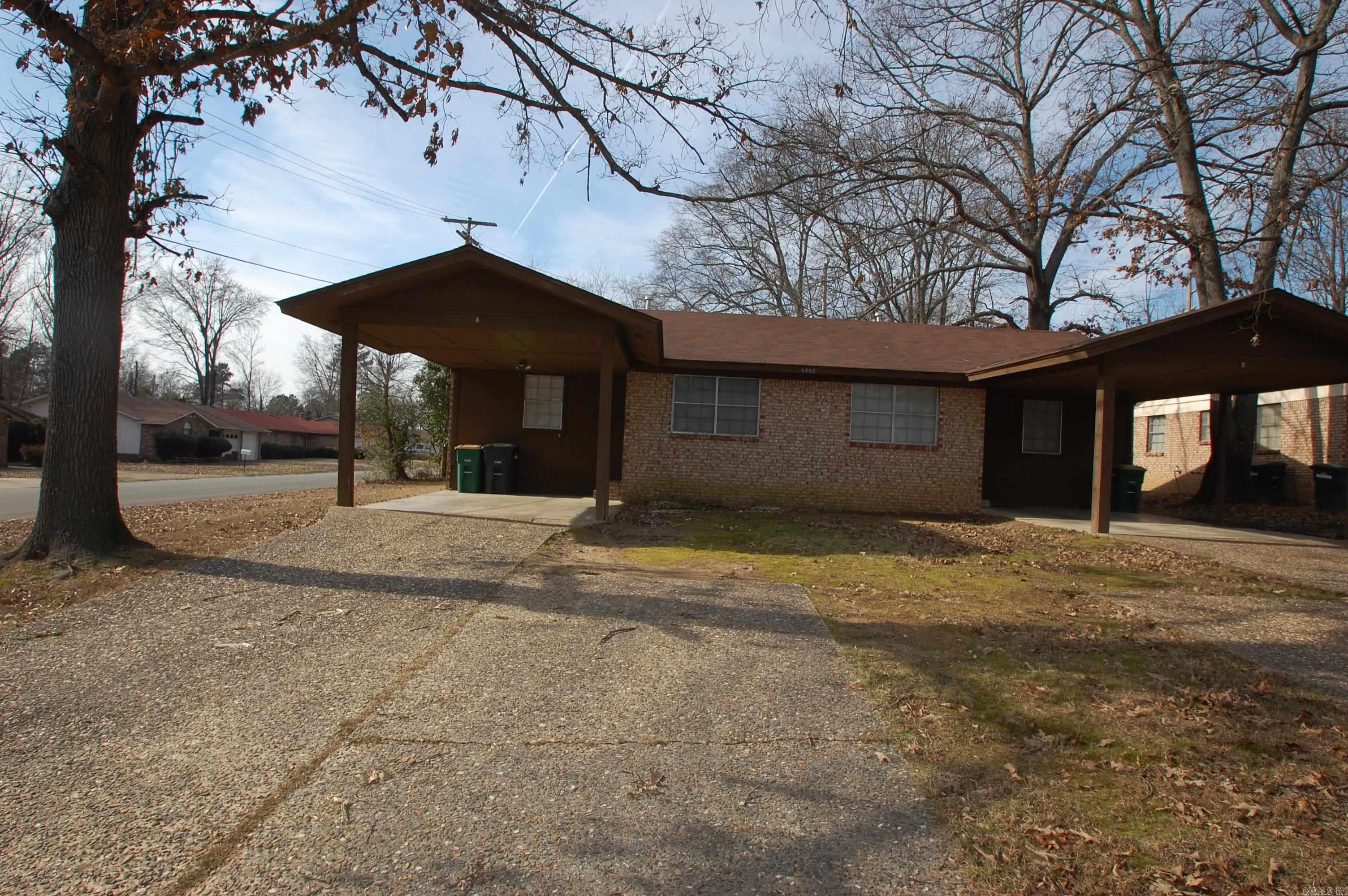 8205 E Woodview Dr, Sherwood, AR 72120
