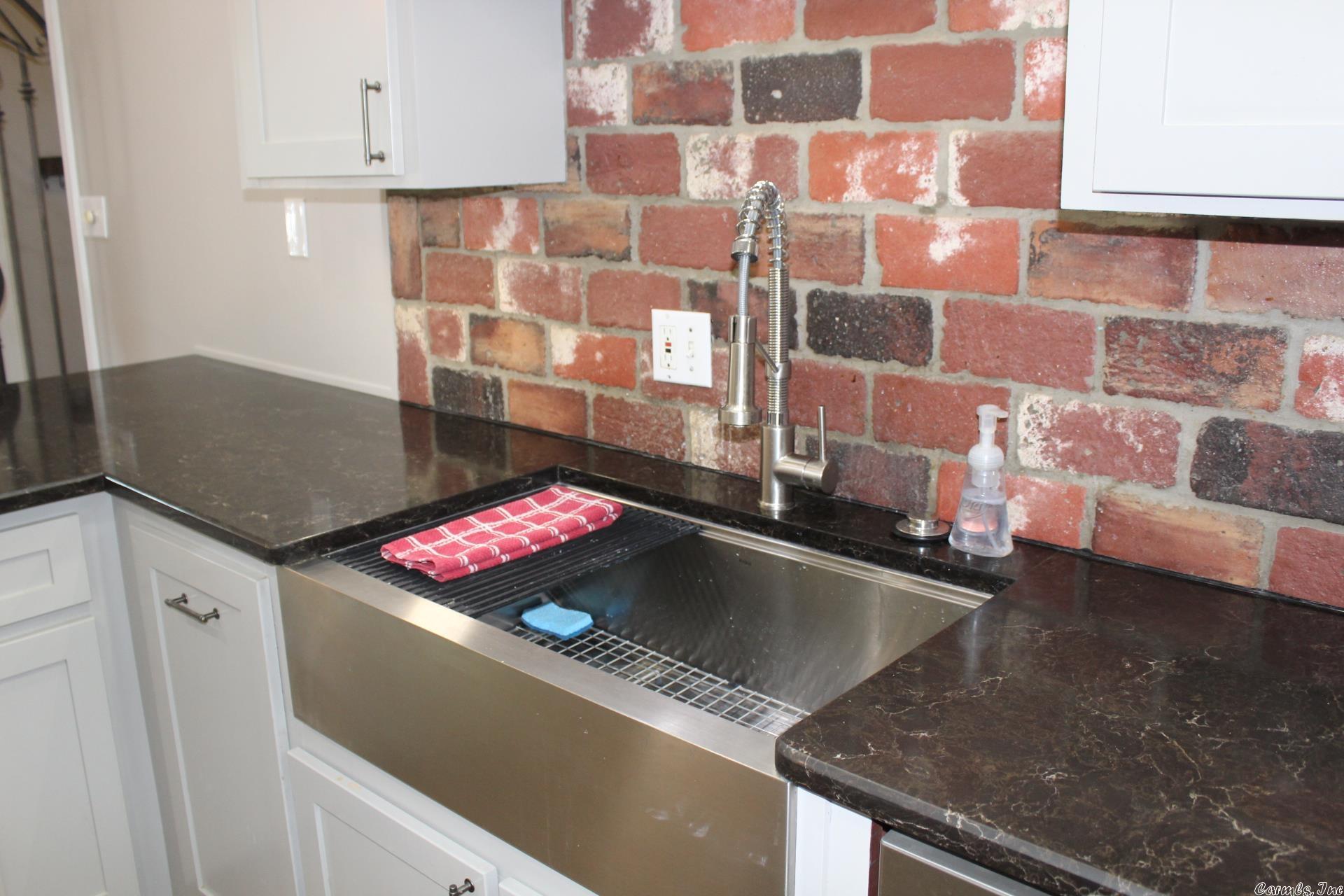 NORTH HILLS ESTATES - Residential