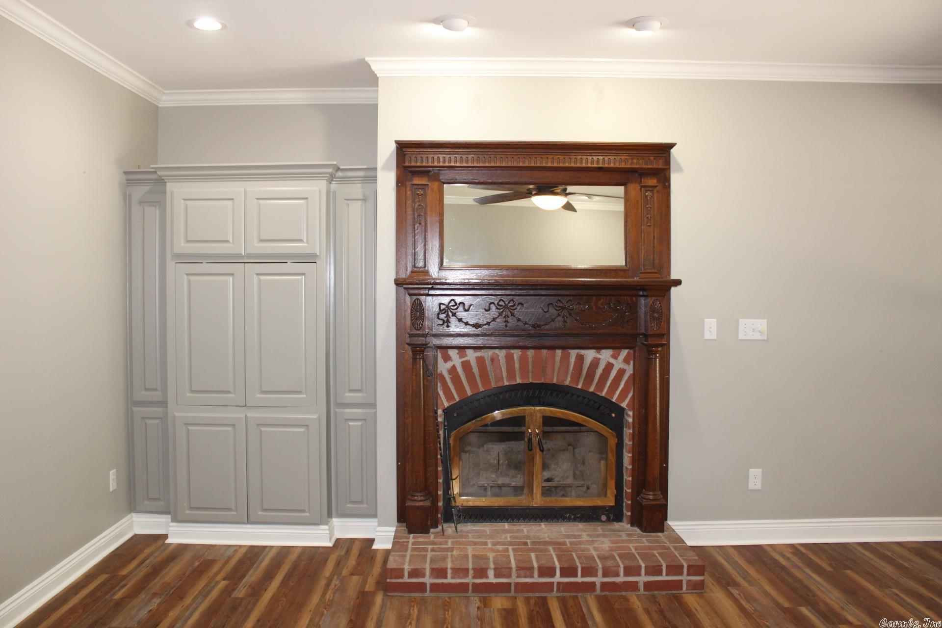 NORTH HILLS ESTATES - Residential