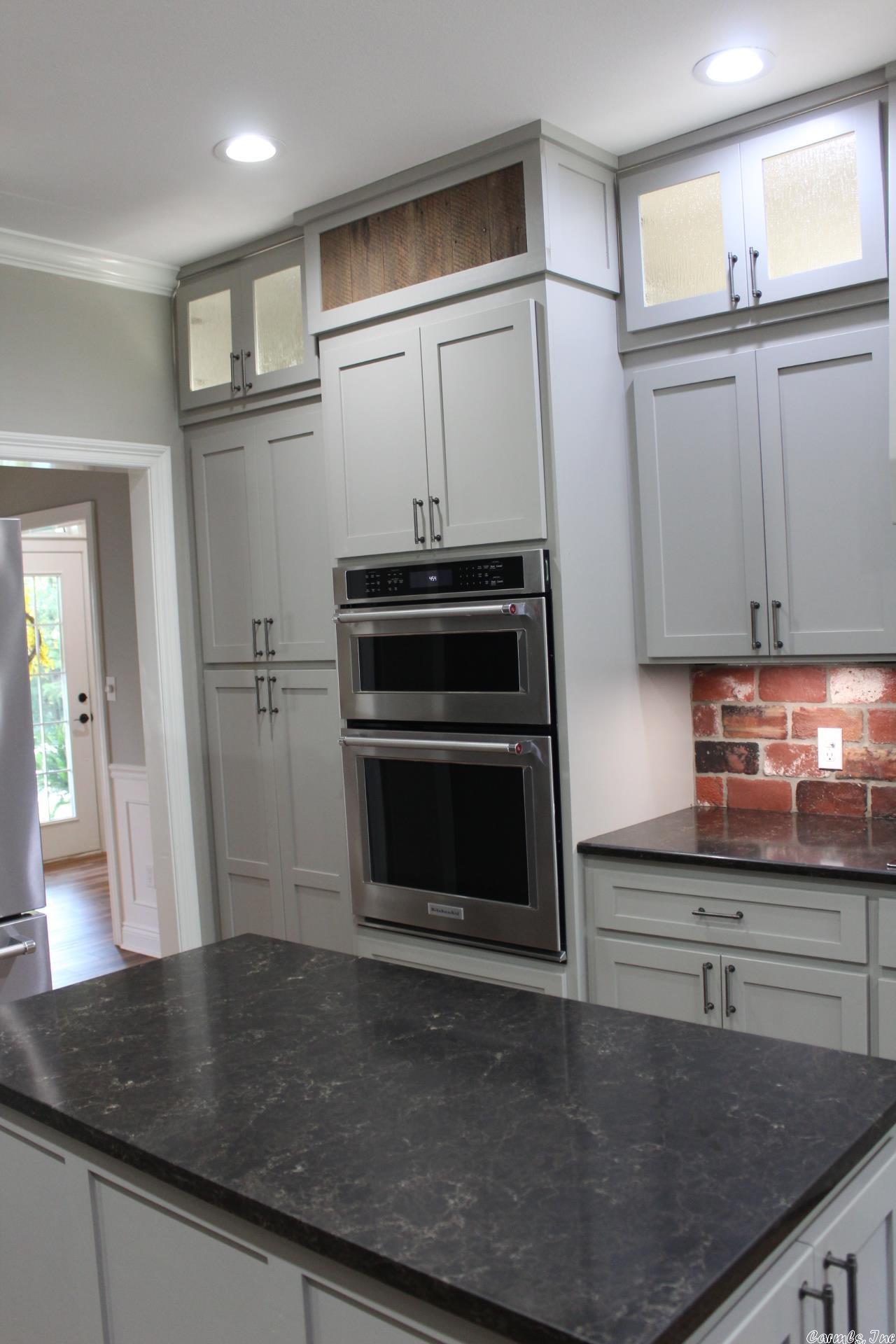 NORTH HILLS ESTATES - Residential