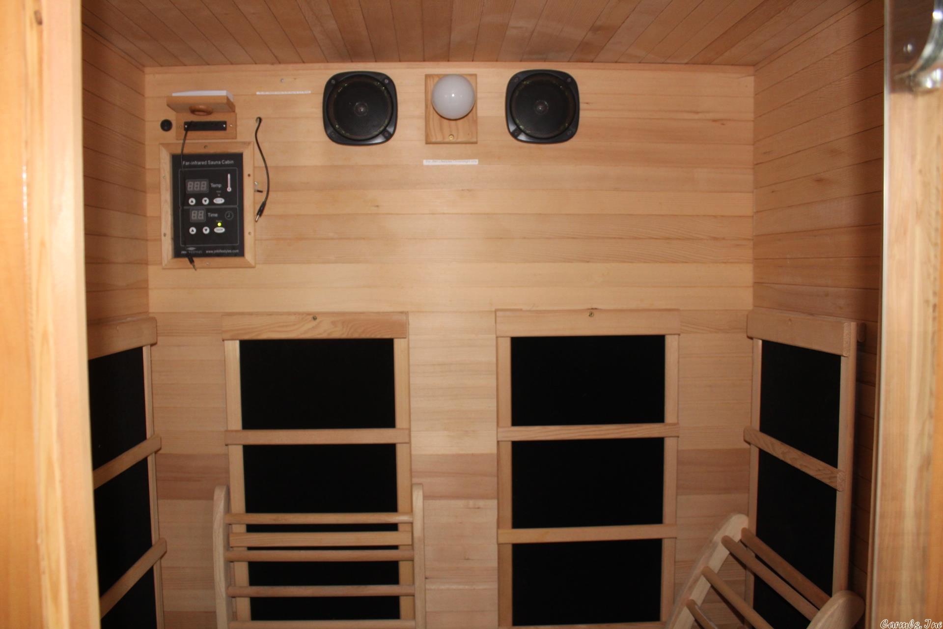 NORTH HILLS ESTATES - Residential