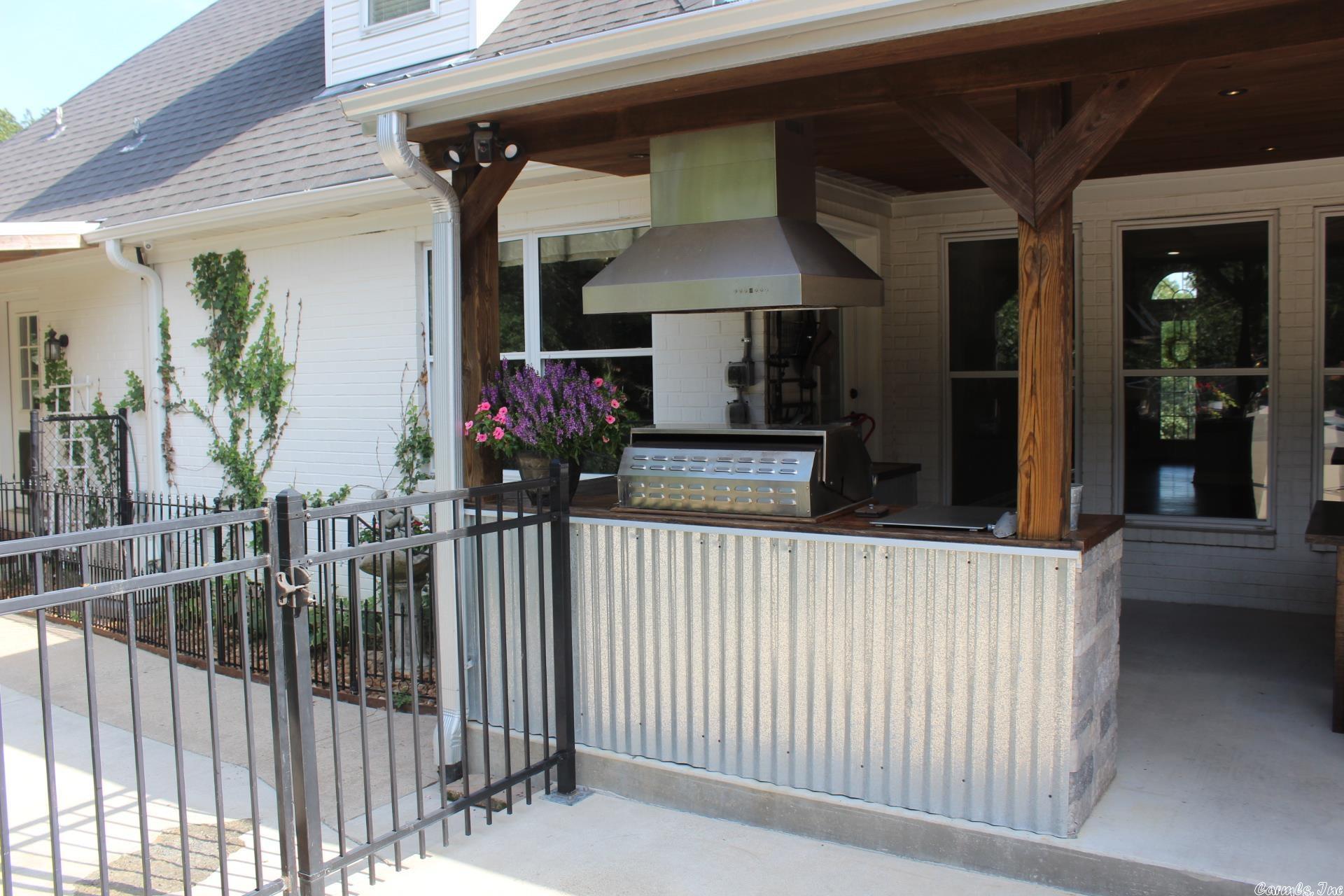 NORTH HILLS ESTATES - Residential