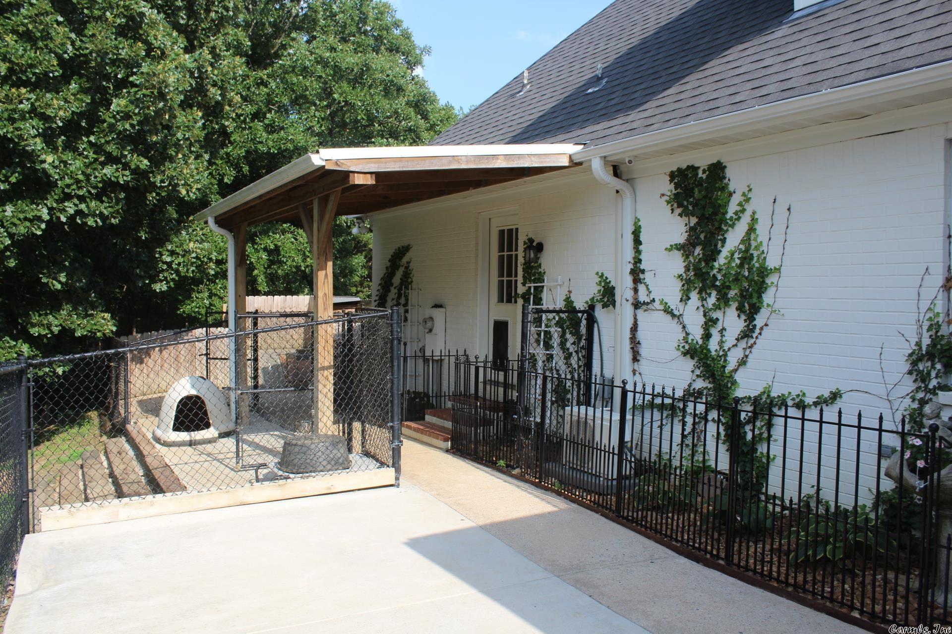 NORTH HILLS ESTATES - Residential