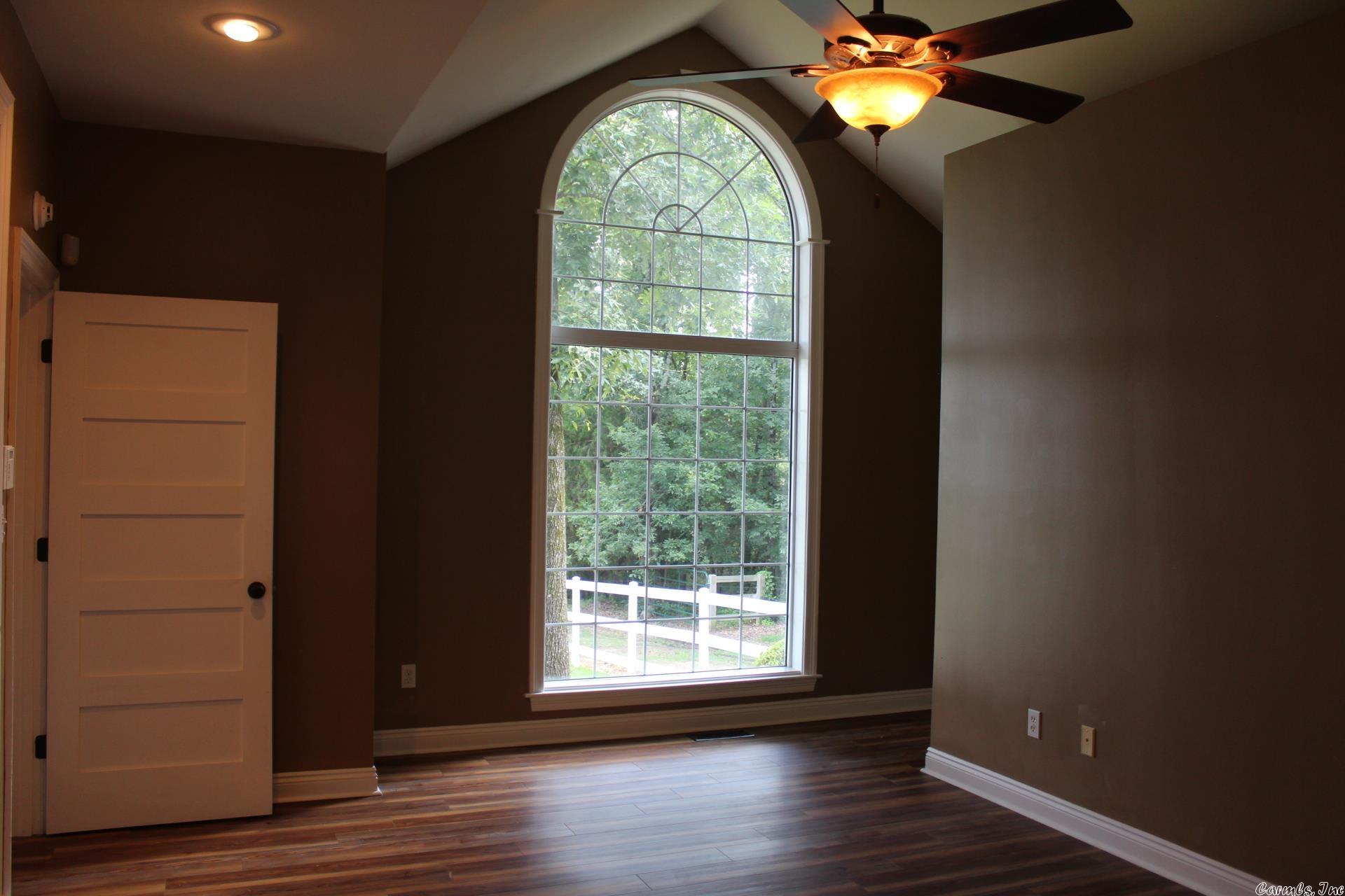 NORTH HILLS ESTATES - Residential