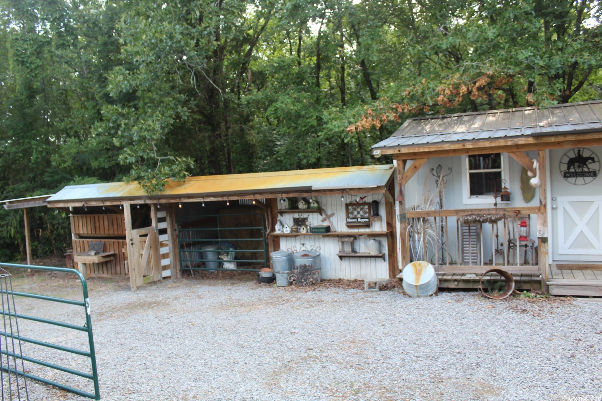 NORTH HILLS ESTATES - Residential