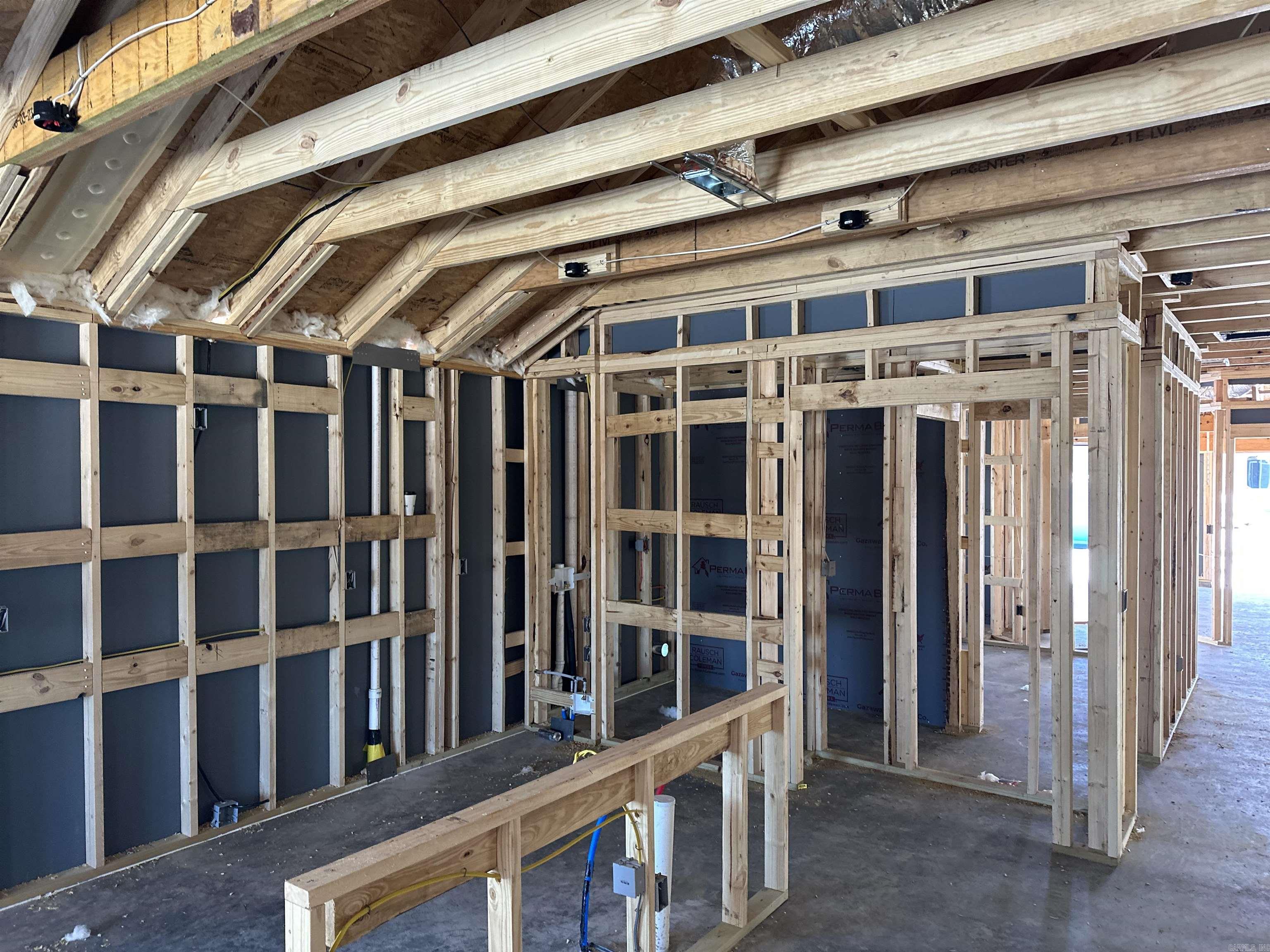 COUNTRY CLUB OF ARK THE - Residential