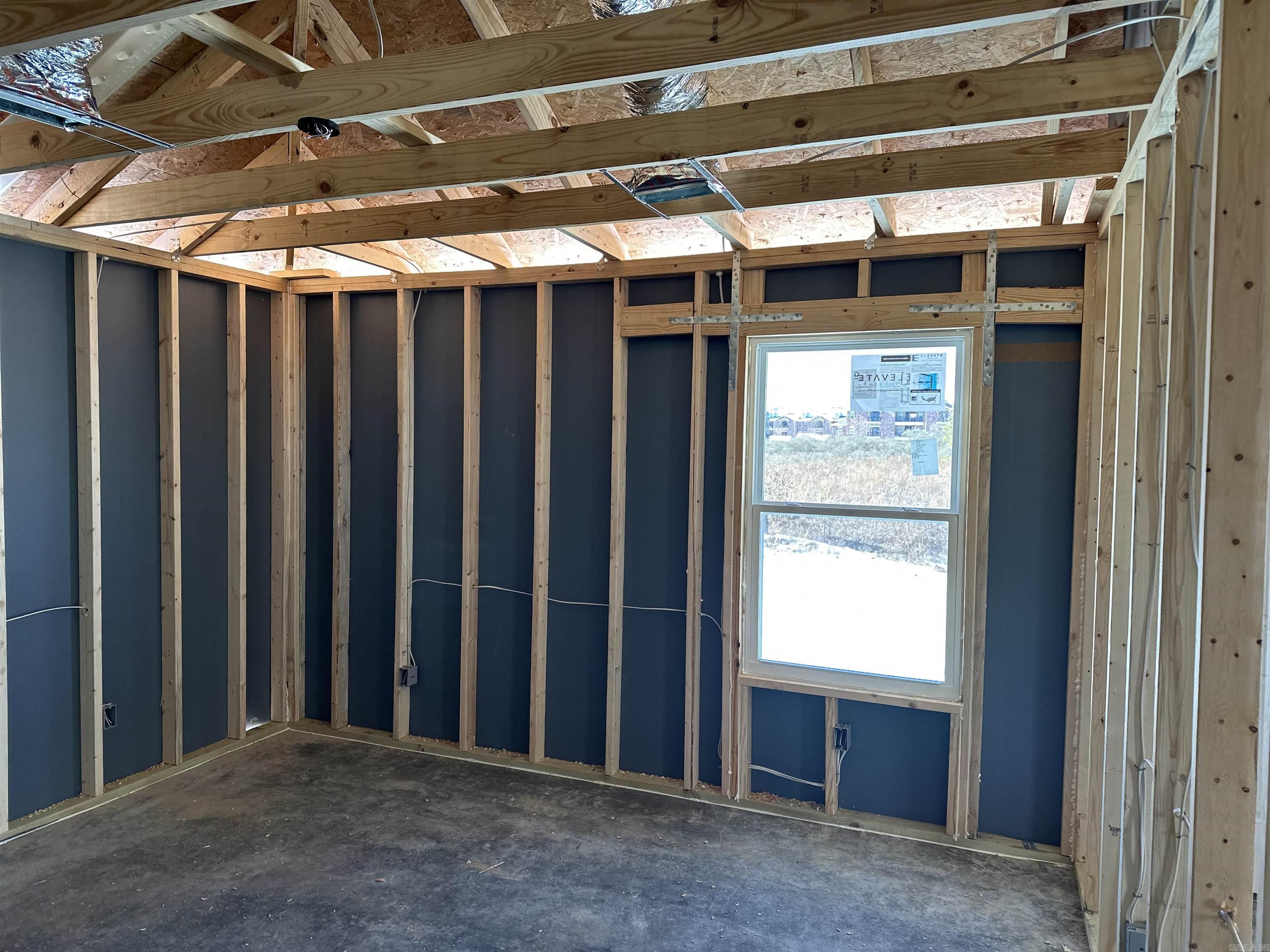 COUNTRY CLUB OF ARK THE - Residential