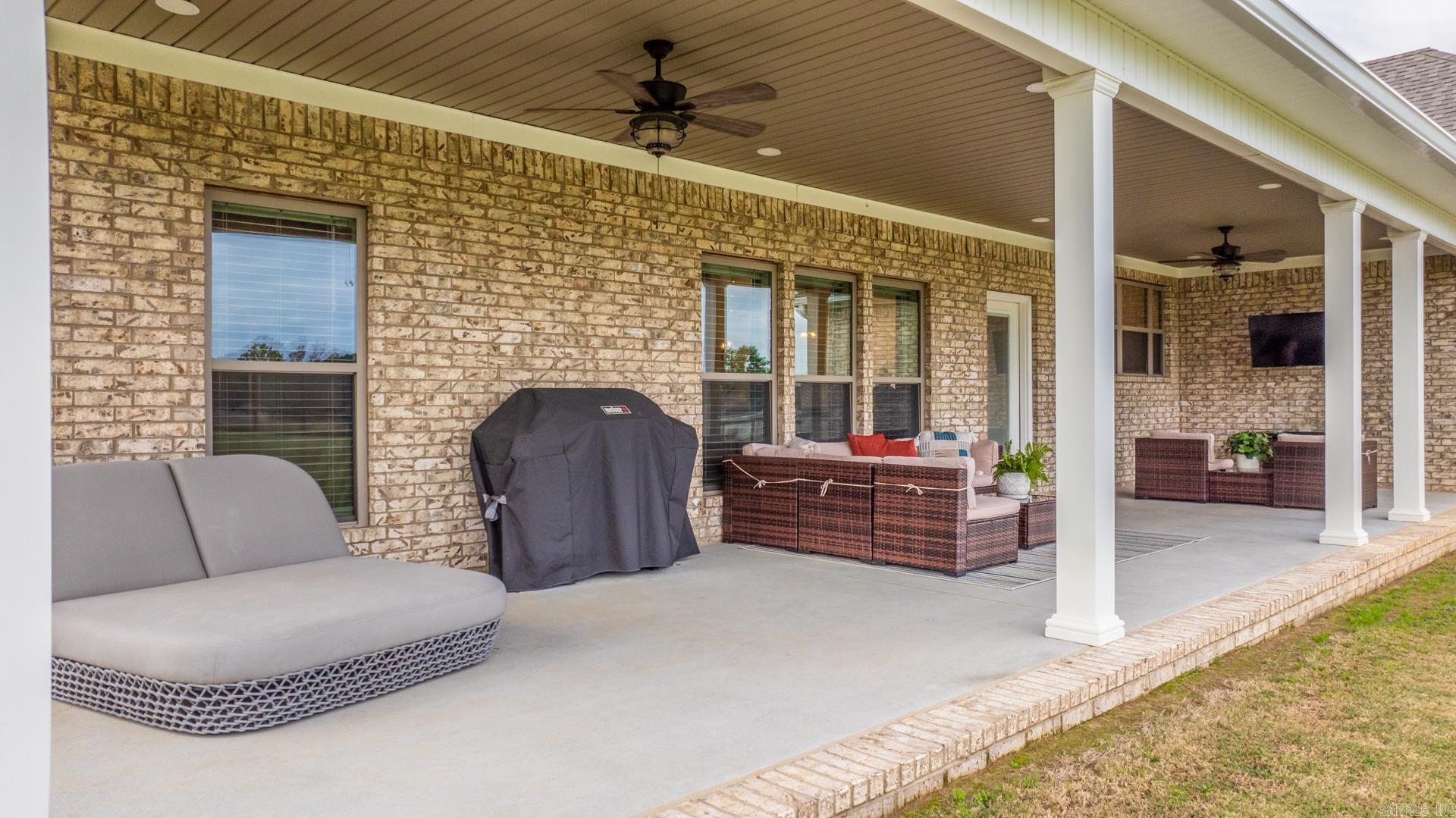 REPUBLICAN VALLEY ESTATES - Residential