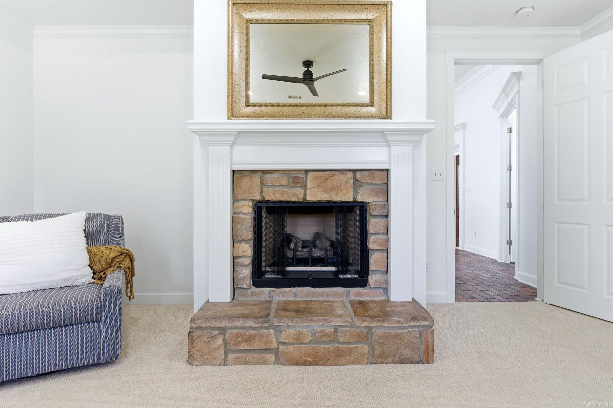 LONGHILLS VILLAGE - Residential