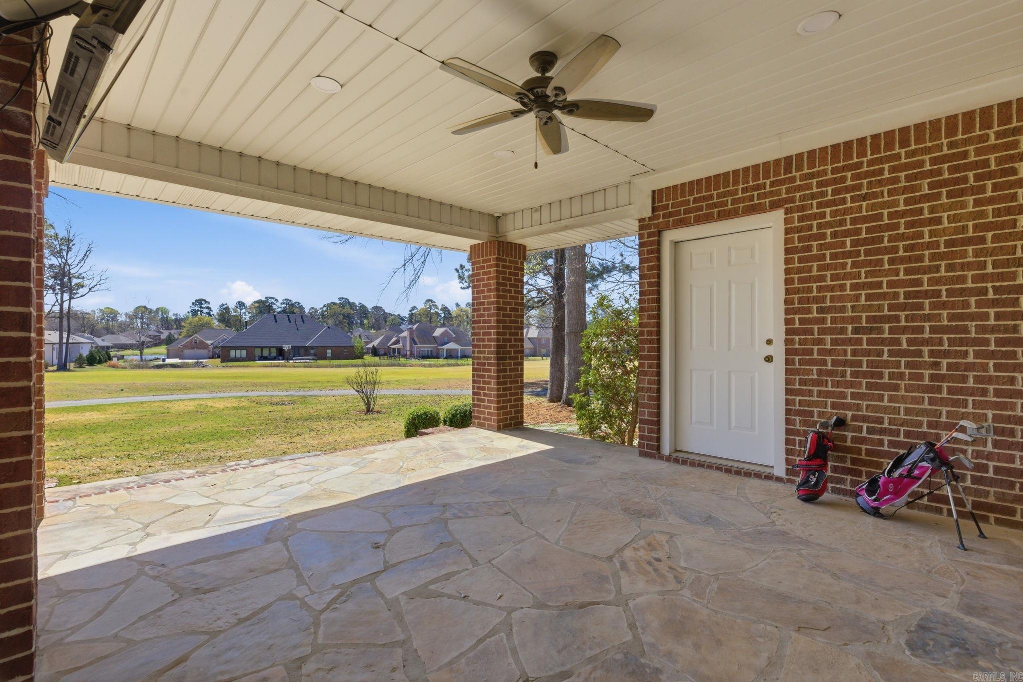 LONGHILLS VILLAGE - Residential